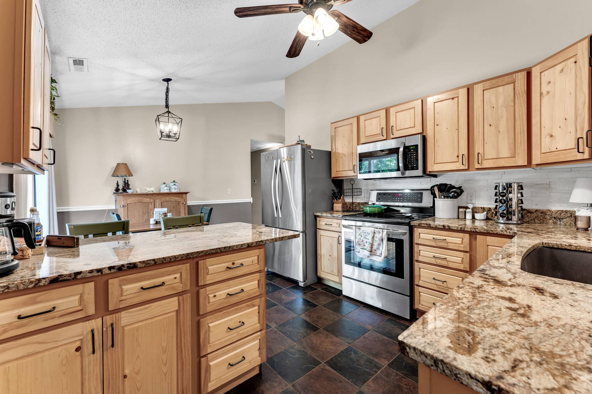 81 Deer Ridge Trail, Kimberling City, MO 65686 kitchen