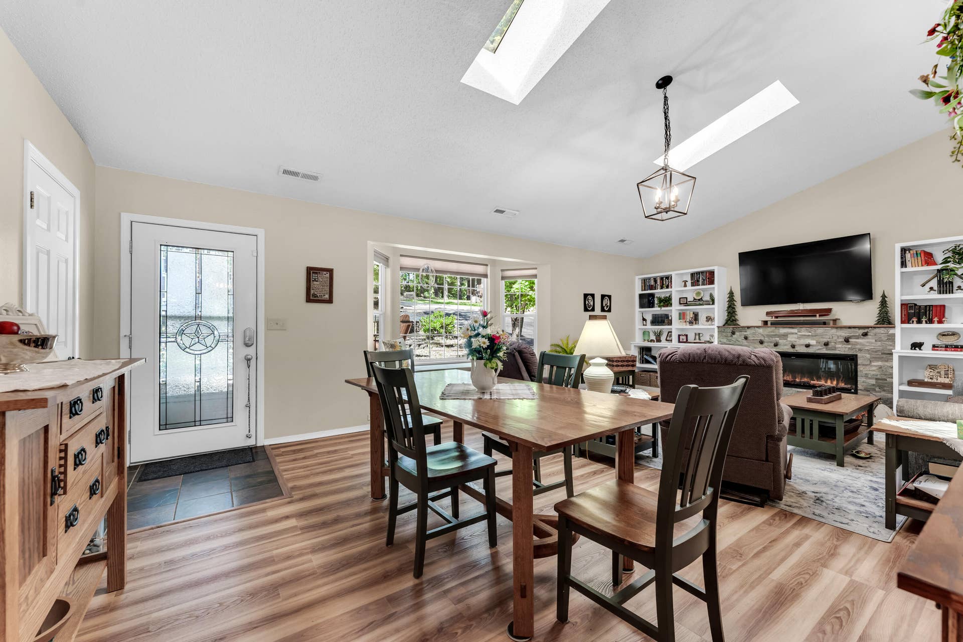 81 Deer Ridge Trail, Kimberling City, MO 65686 living room