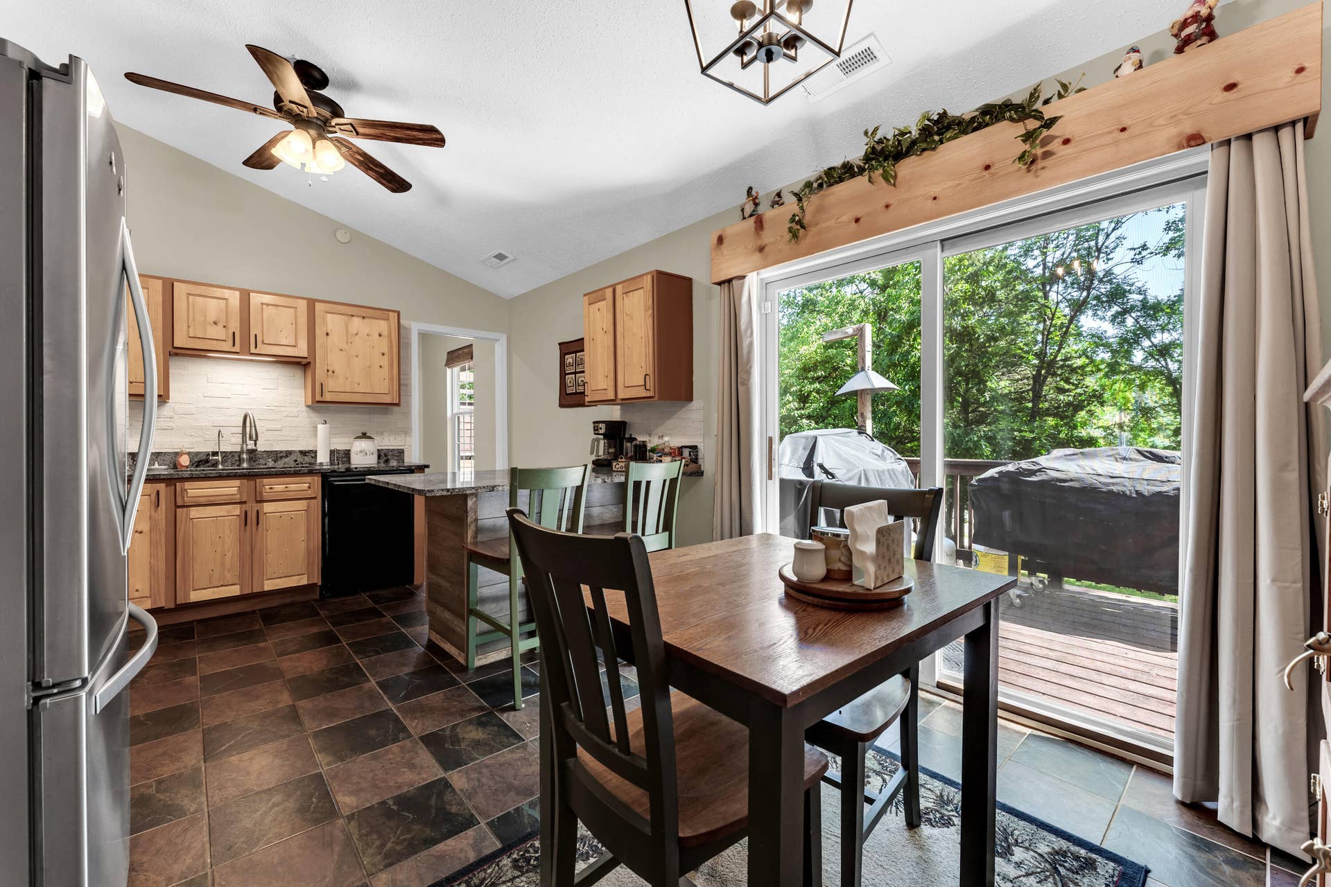 81 Deer Ridge Trail, Kimberling City, MO 65686 kitchen