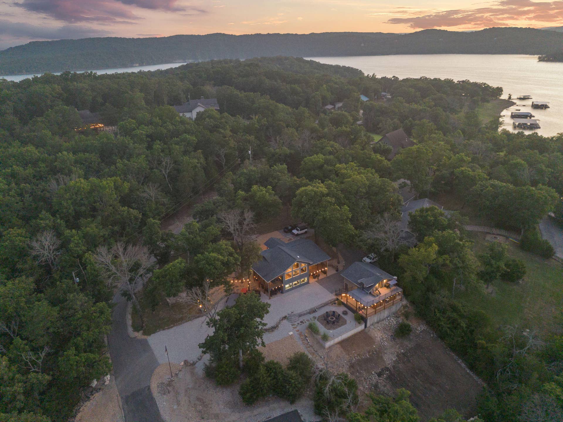 94 Owls Point, Kimberling City, MO 65686 94-Owls-Pt-Elite-Lake-Living