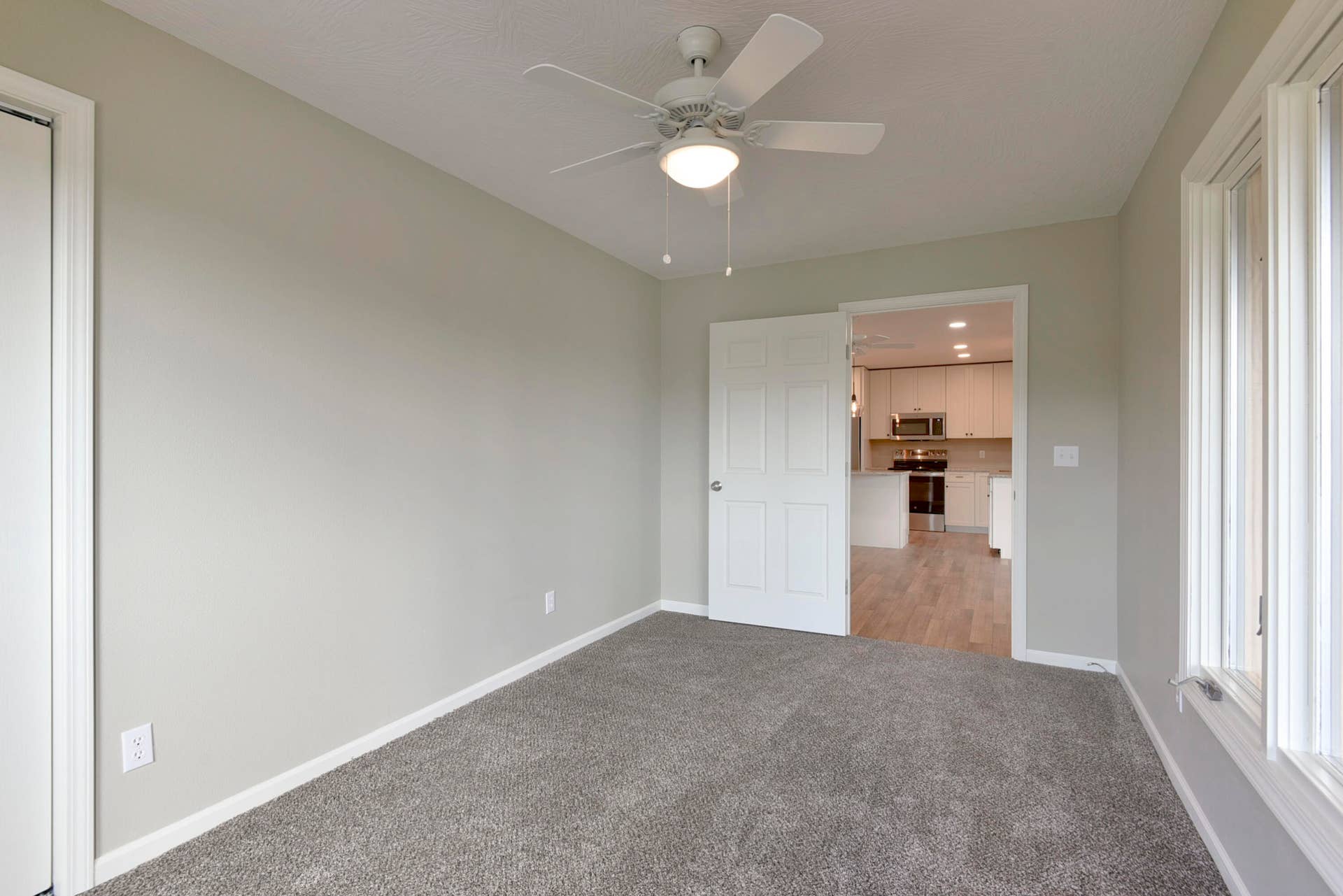 4 Kissee Avenue, Apt #2, Kimberling City, MO 65686 DSC_0415