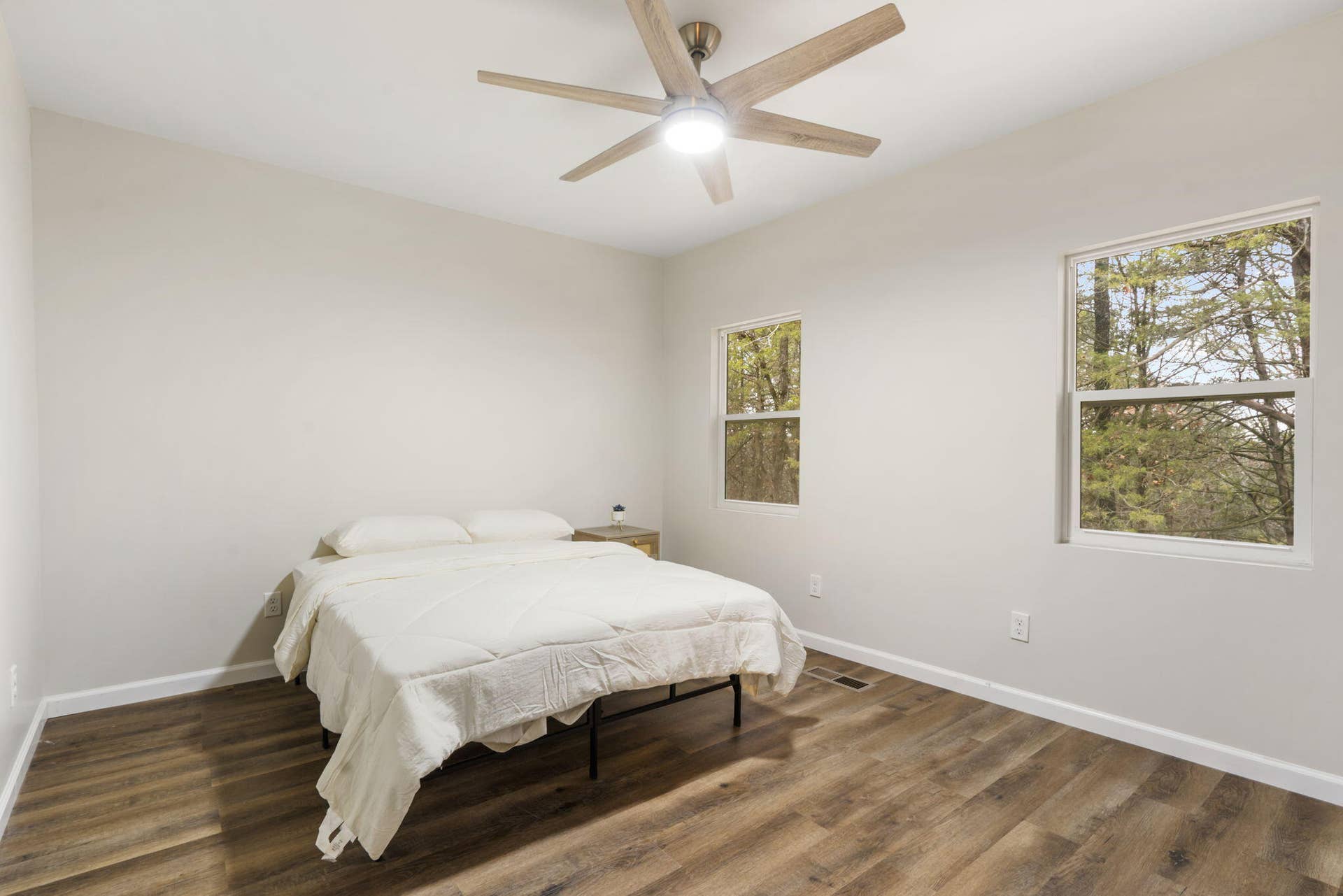 3050-Montague-Ln-Bedroom-Retreat