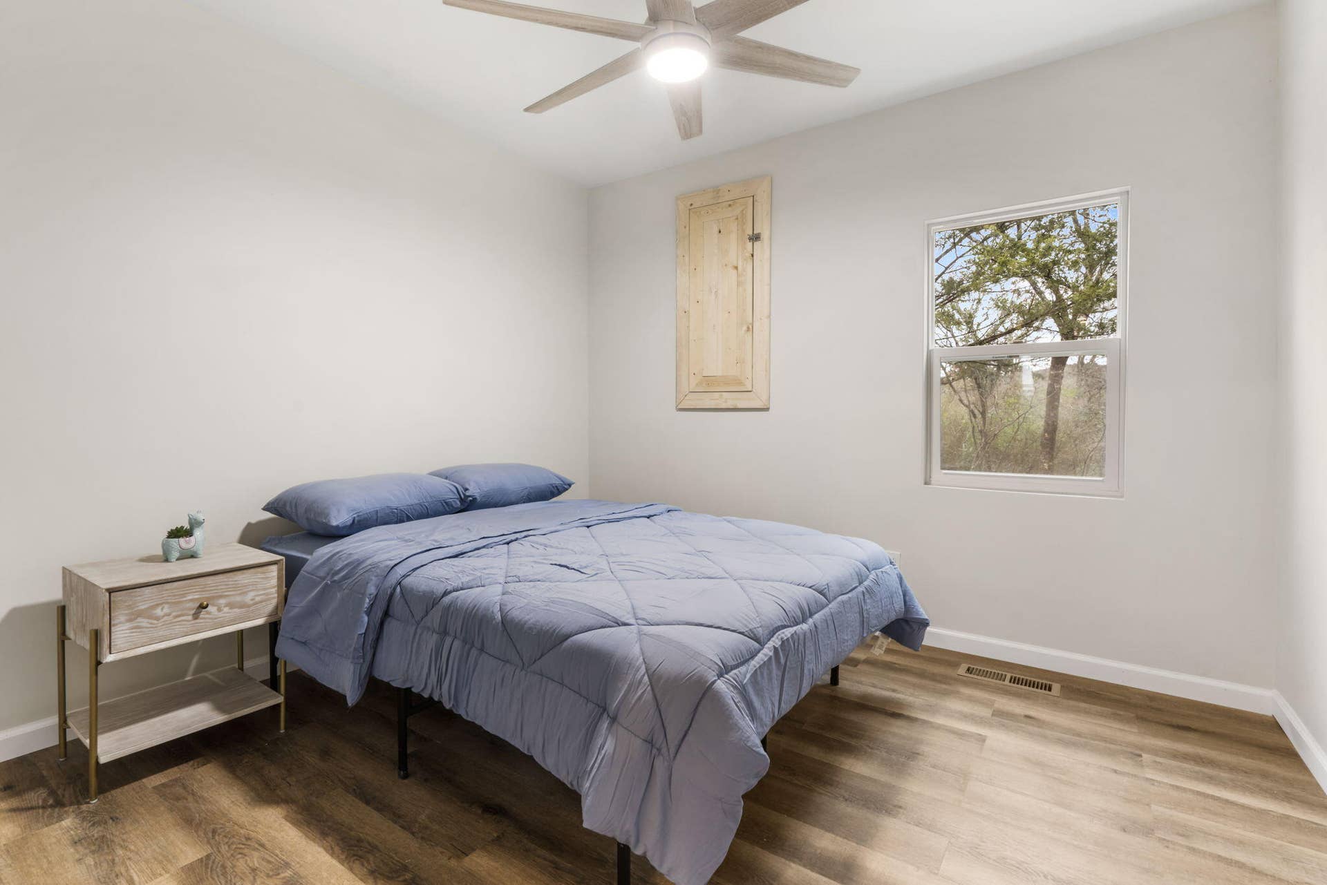 3050-Montague-Ln-Rest-&-Recharge