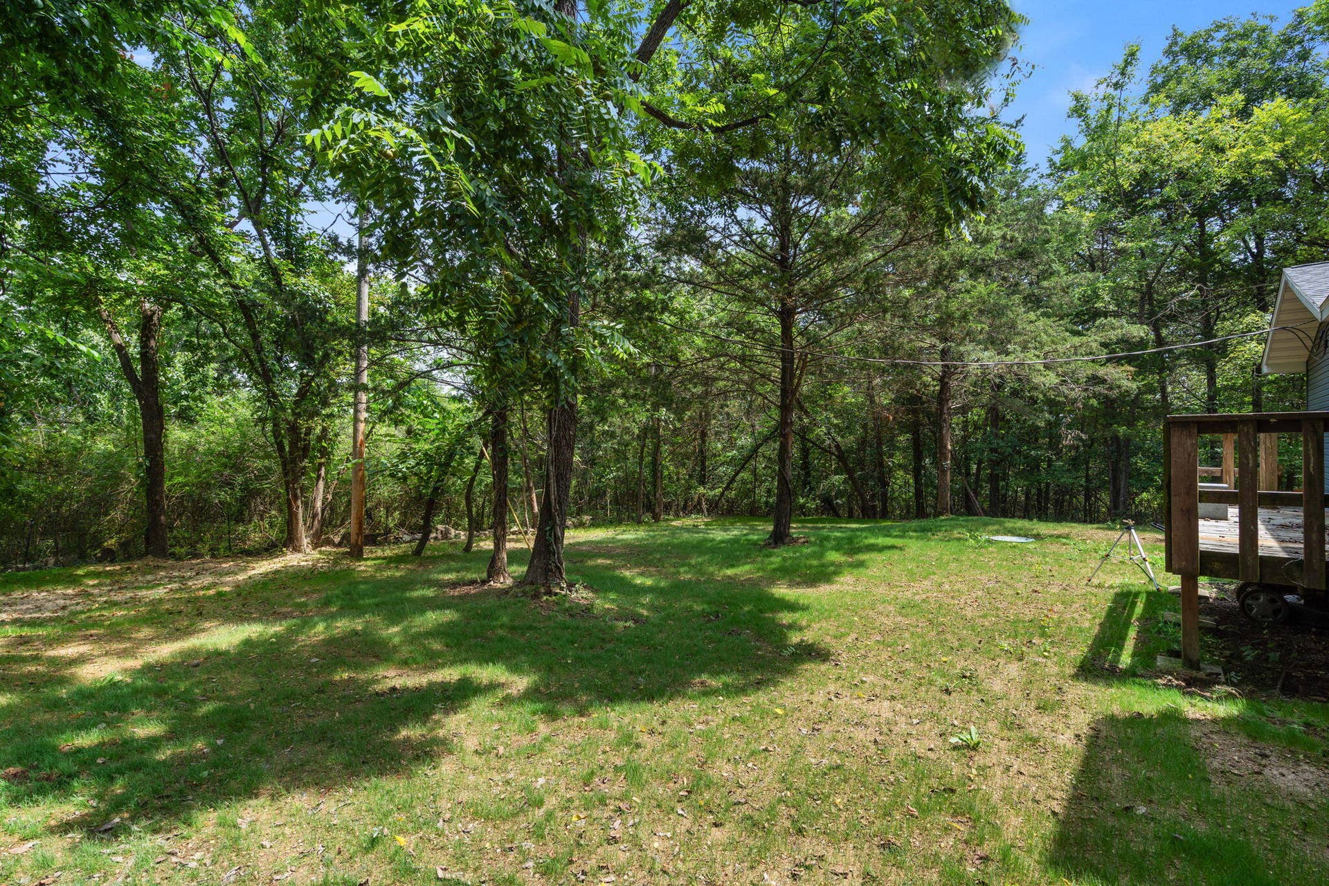 3050-Montague-Ln-Nature-Escape