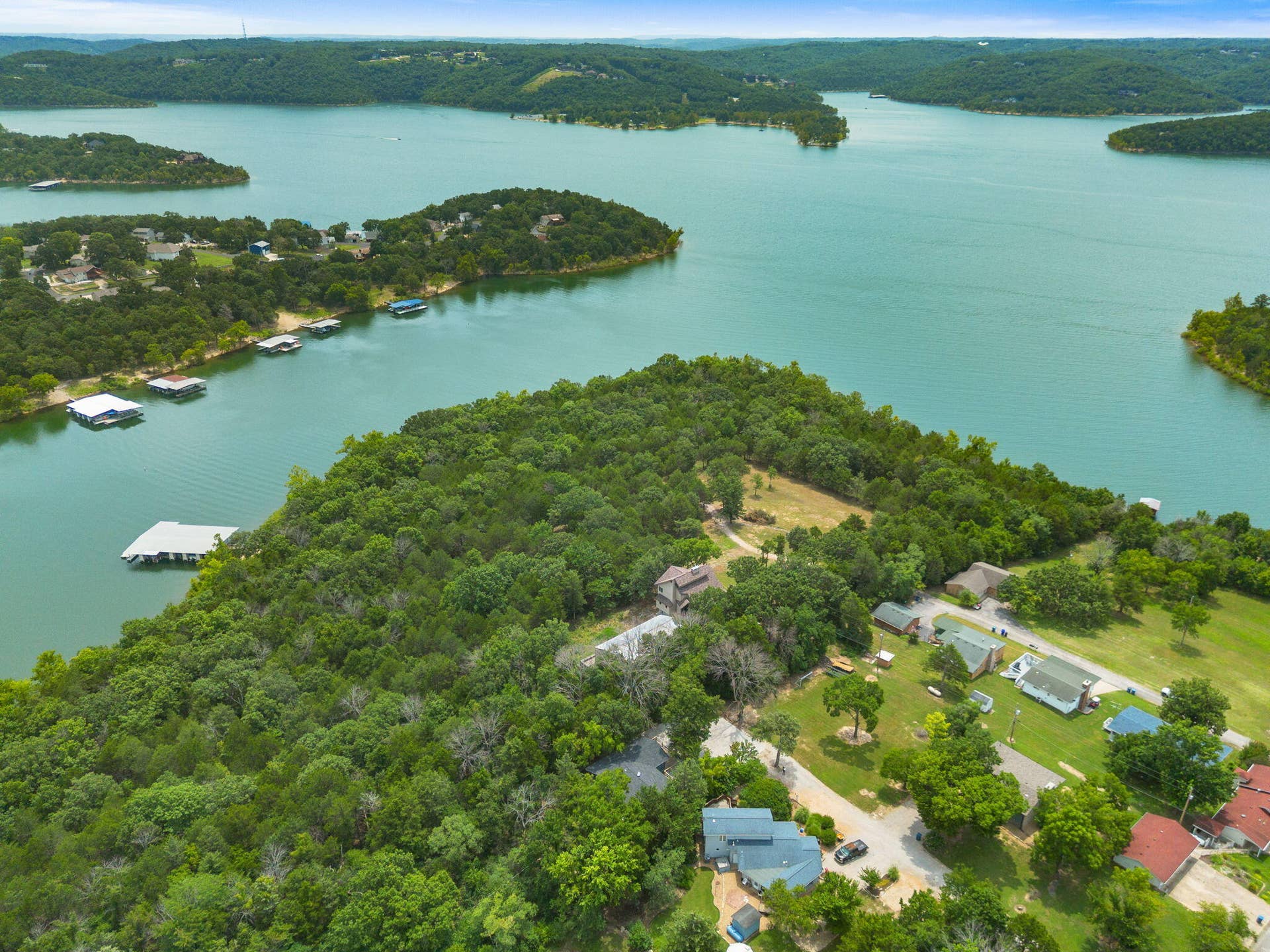 3050-Montague-Ln-Lake-House-Bliss