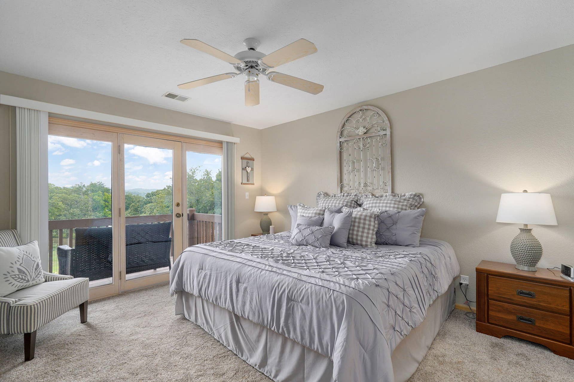 1715 Paradise Landing Rd-28