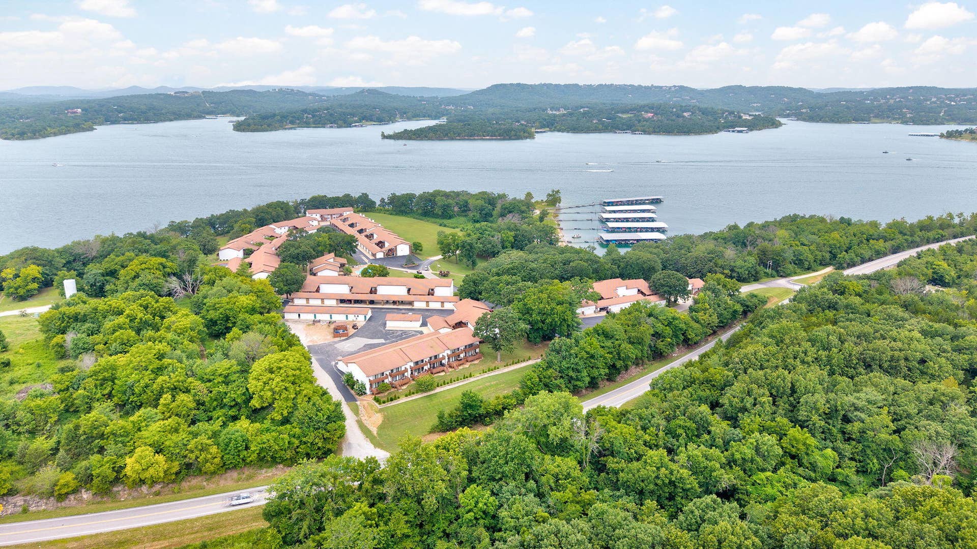 1715 Paradise Landing Rd-4