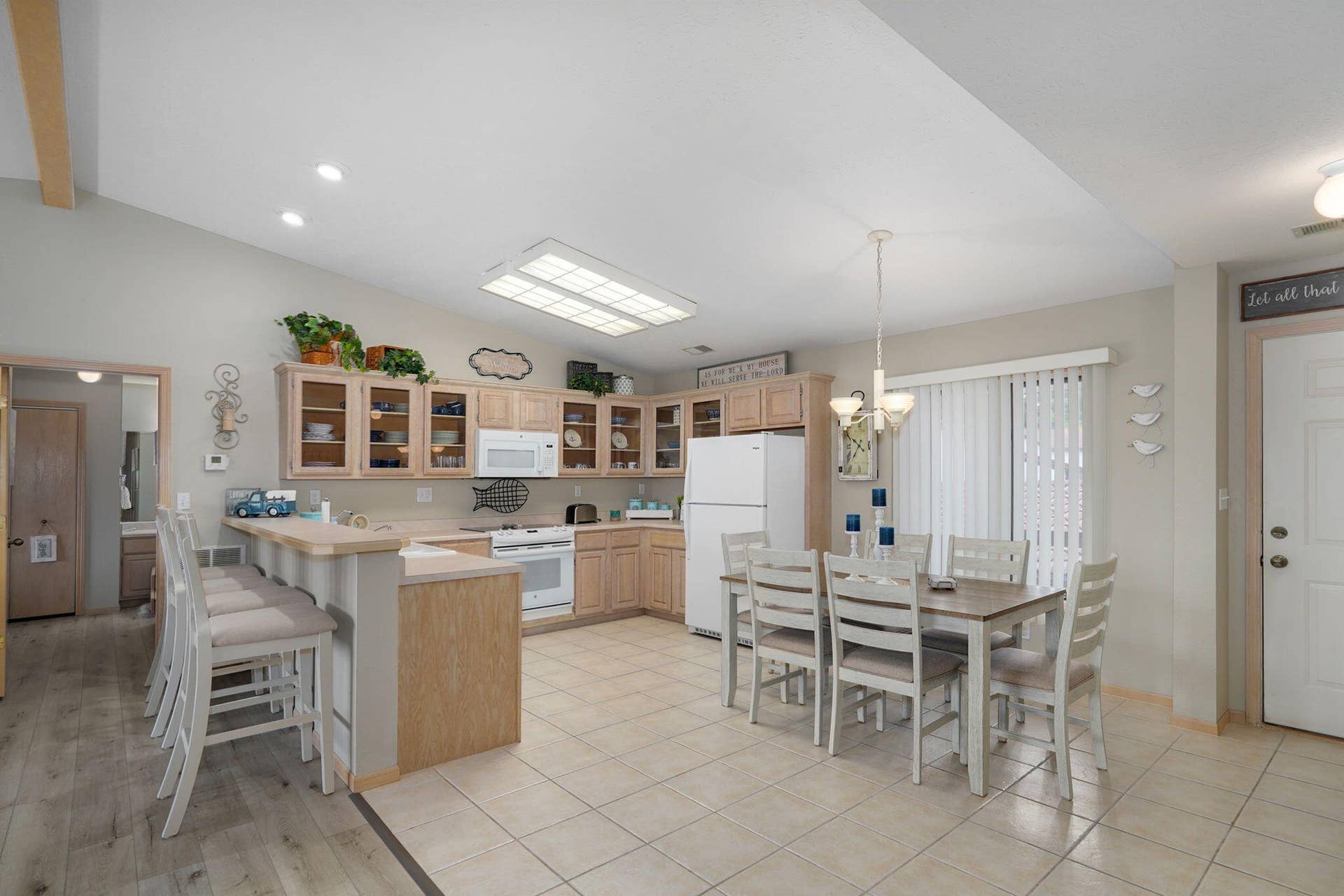 1715 Paradise Landing Rd-18