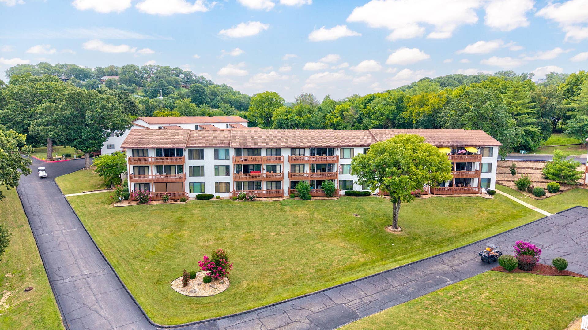 1715 Paradise Landing Rd-12