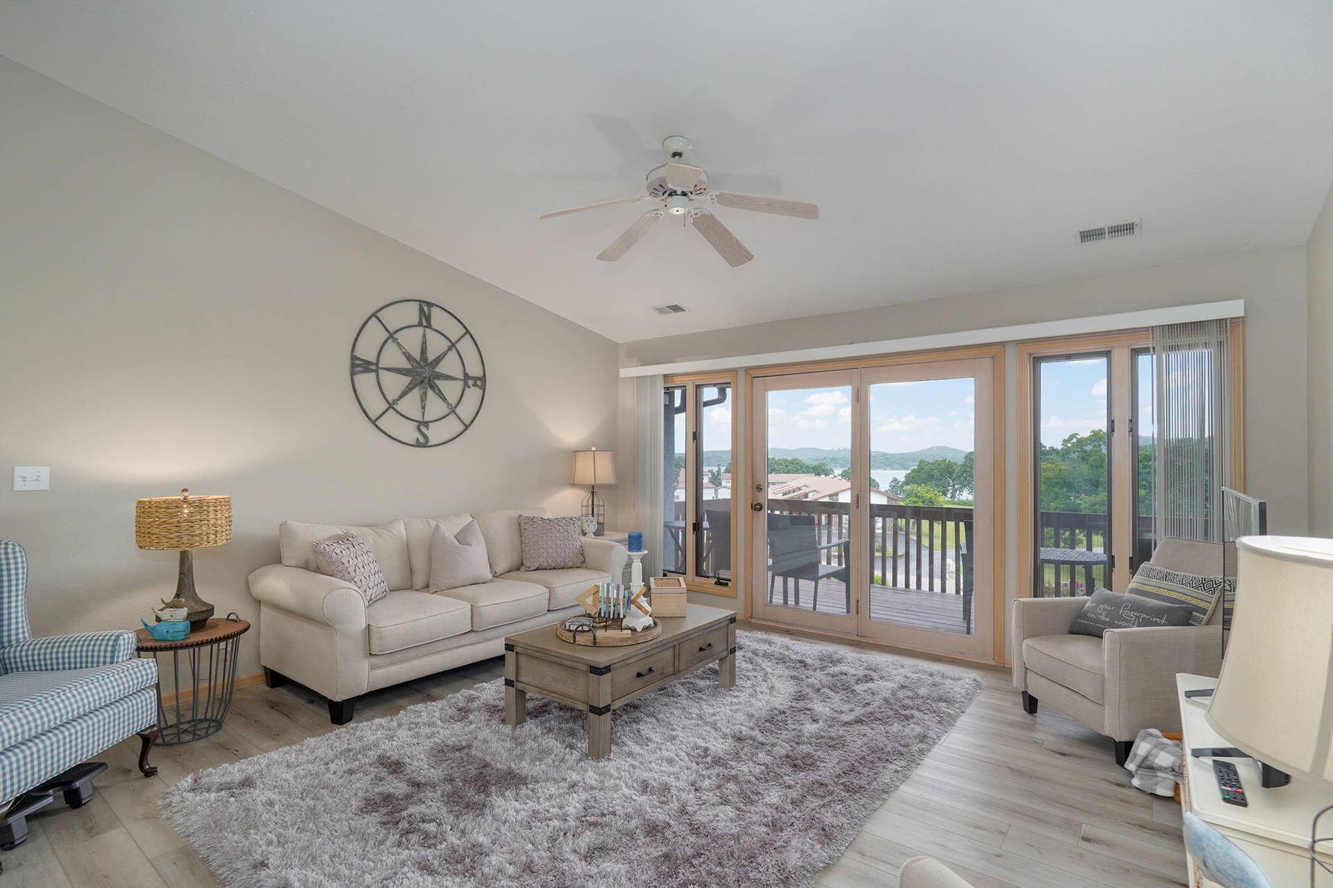 1715 Paradise Landing Rd-25