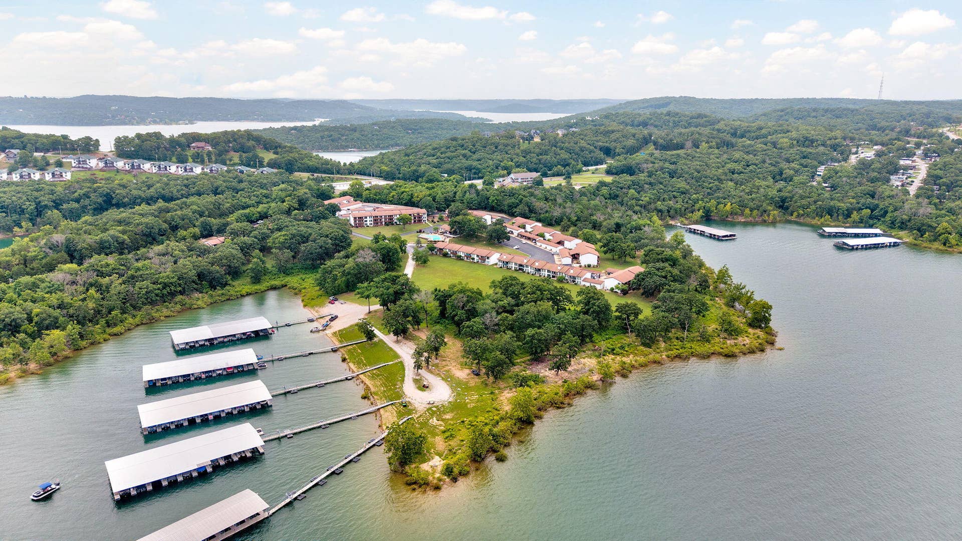 1715 Paradise Landing Rd-9