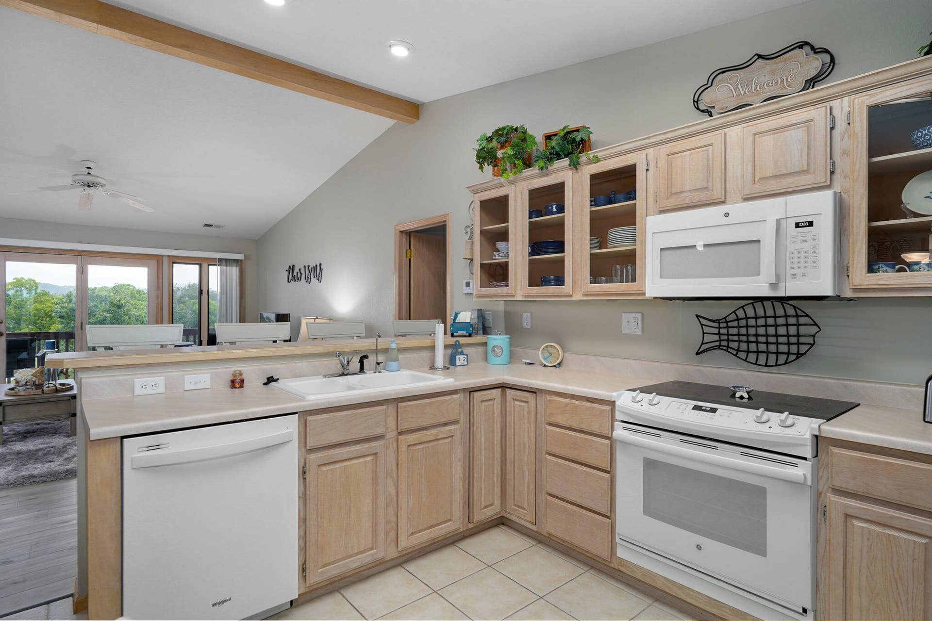 1715 Paradise Landing Rd-23