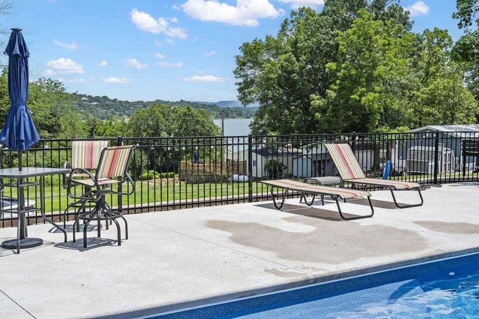 pool 6