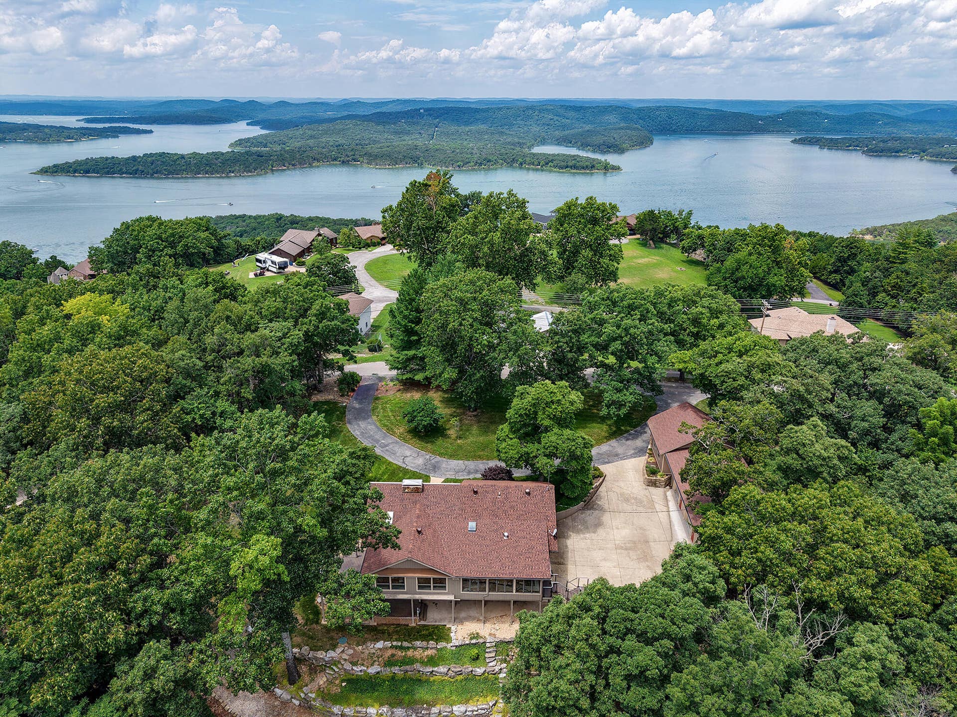 92 Plateau Lane, Kimberling City, MO 65686 228