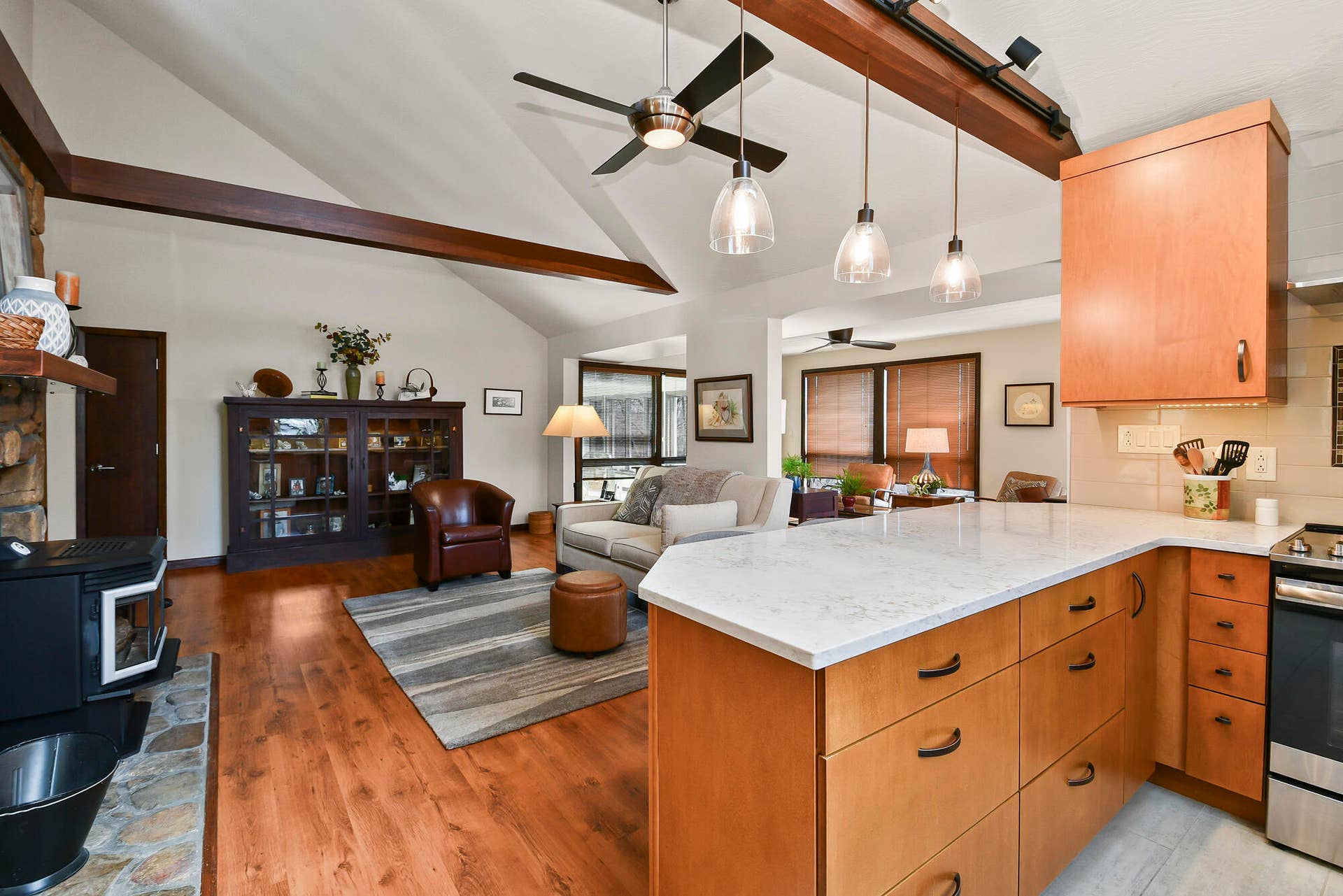 92 Plateau Lane, Kimberling City, MO 65686 .