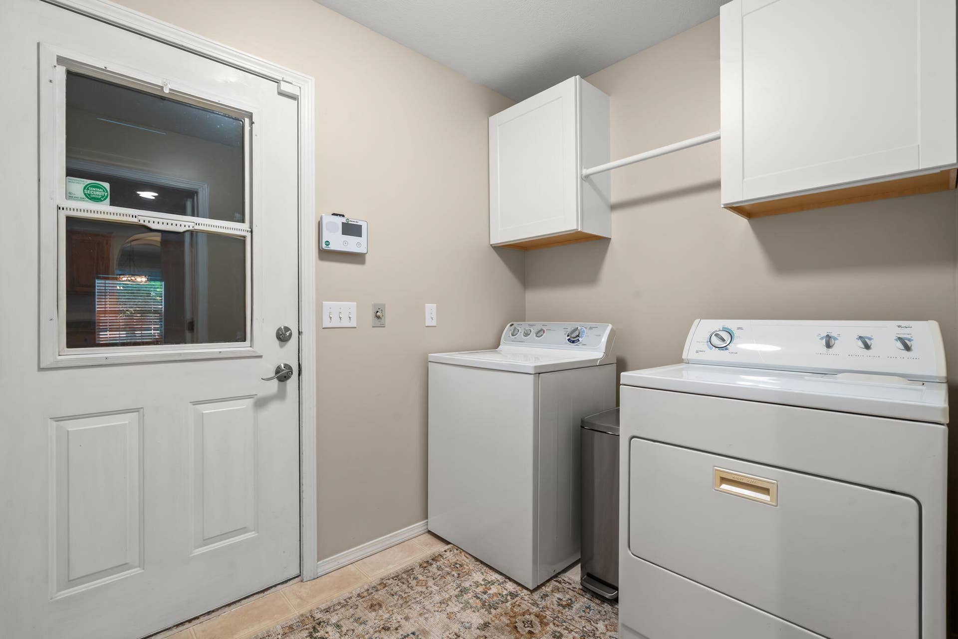 567-Austin-Pl-Wash-&-Fold