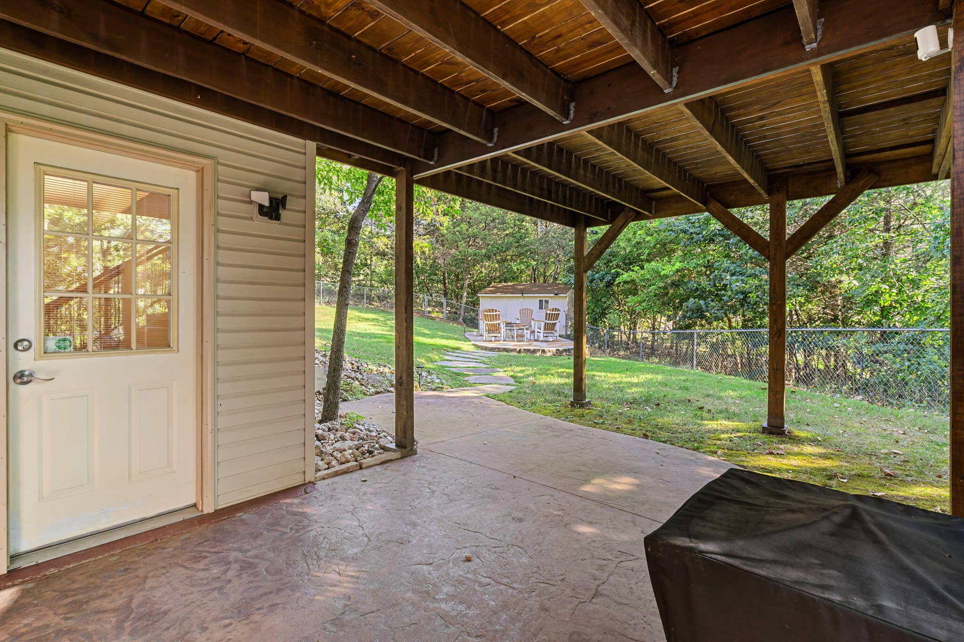 567-Austin-Pl-Evening-Escape