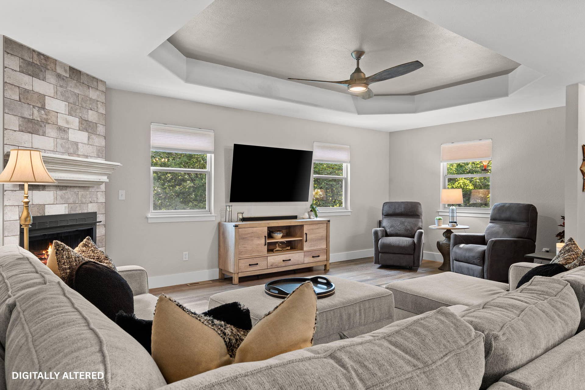 443 Canyon Forest Circle, Kimberling City, MO 65686 443-Canyon-Forest-Living-Retreat