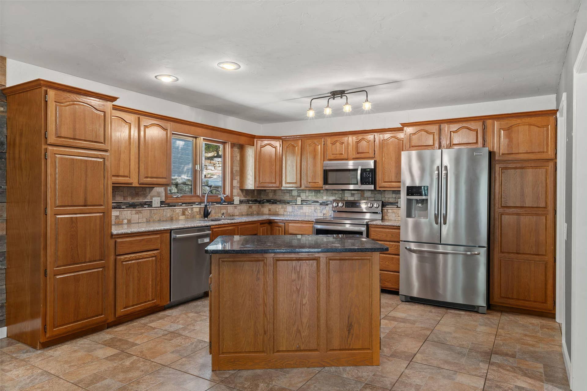 5 Rockdale Road, Kimberling City, MO 65686 5-Rockdale-Rd-Kimberling-Retreat