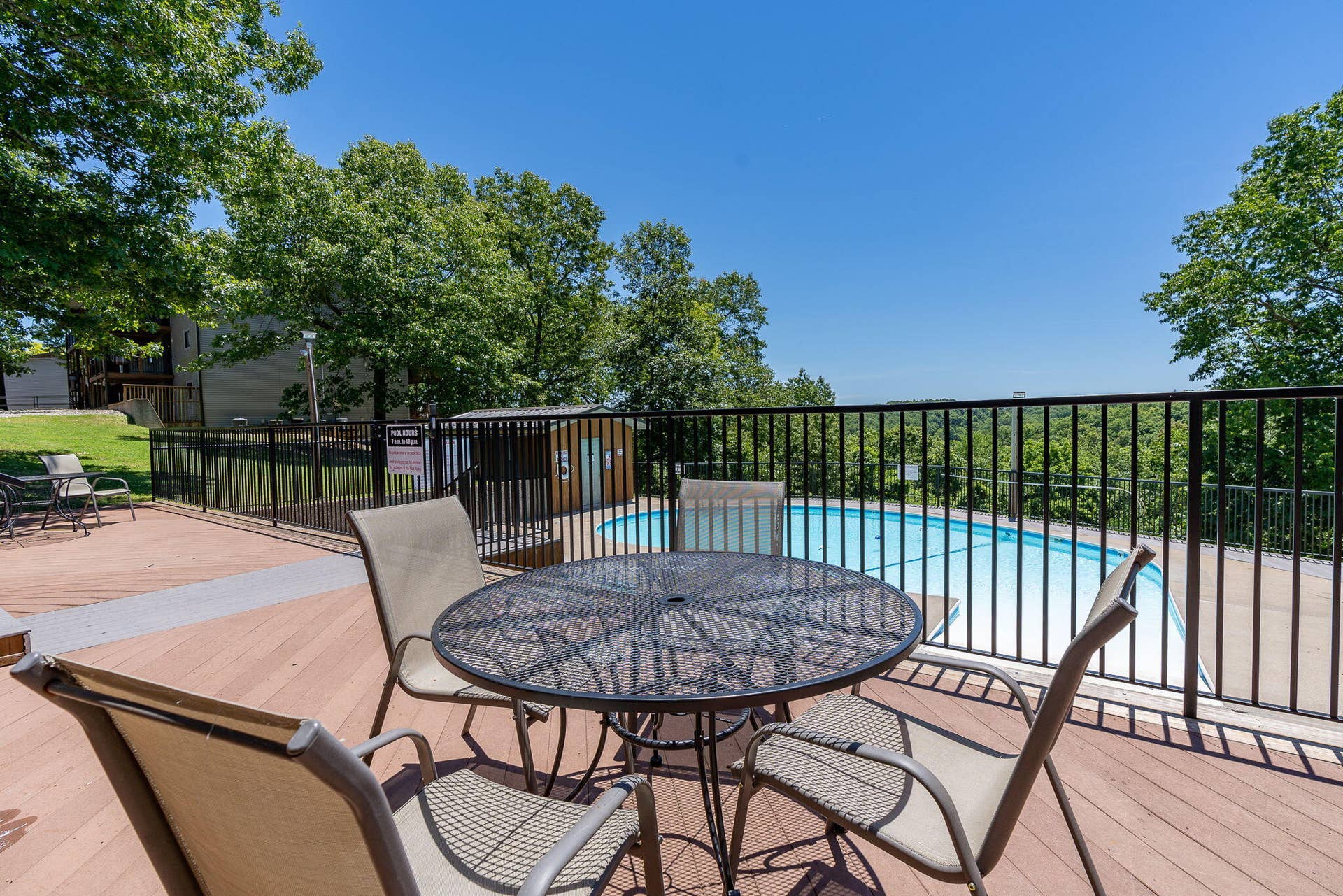388 Notch Lane, #A, Reeds Spring, MO 65737 Nightly Rental Condo Table Rock Lake