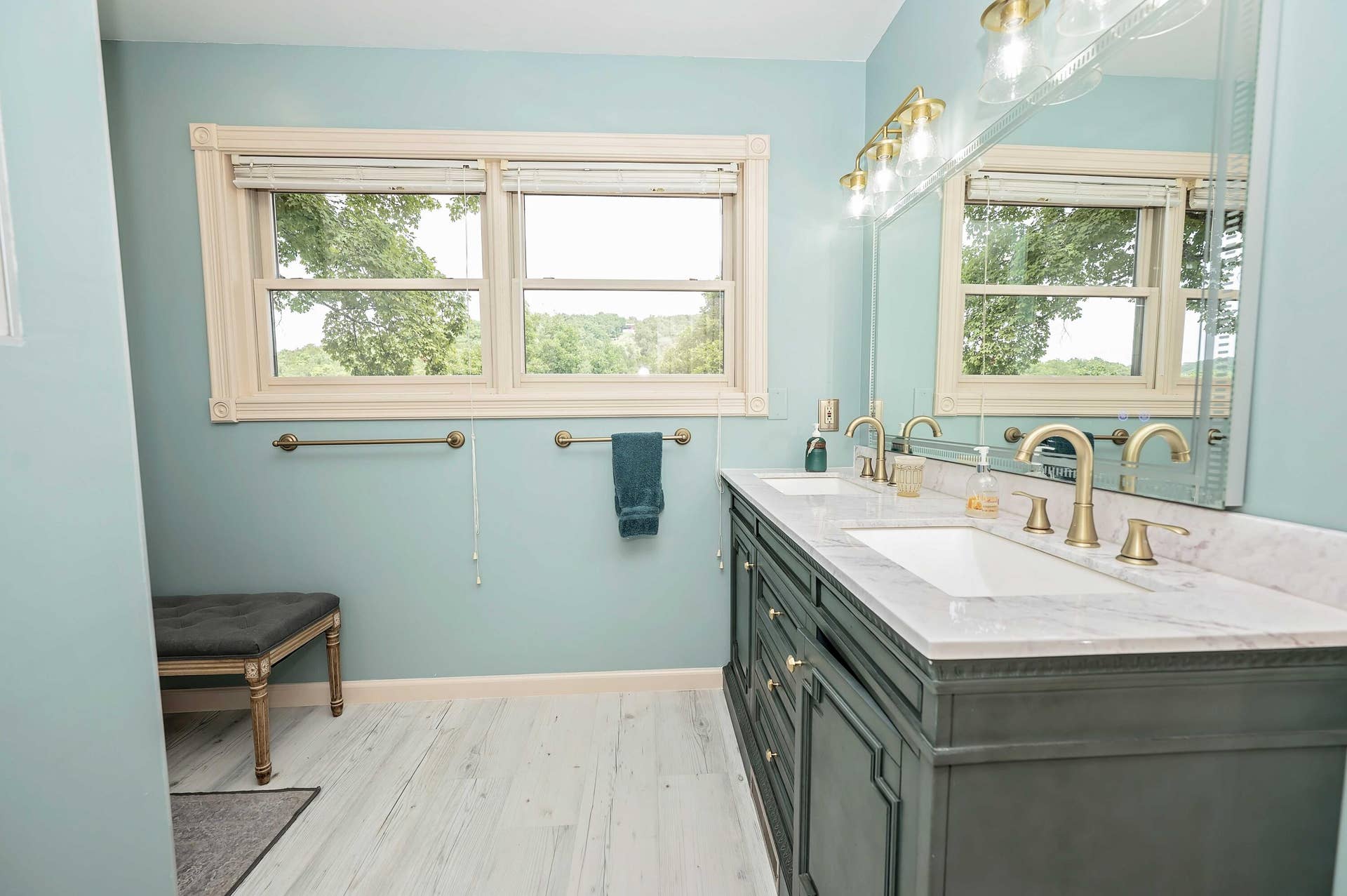 Branson West, MO 65737 2193 Stoneridge Center Rd (47)