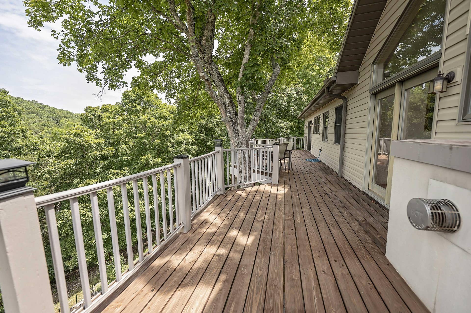 Branson West, MO 65737 2193 Stoneridge Center Rd (118)