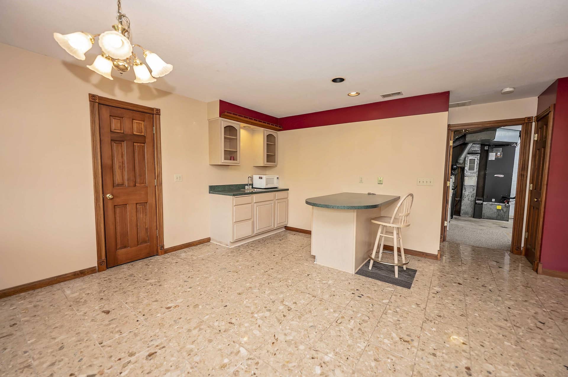 Branson West, MO 65737 2193 Stoneridge Center Rd (66)