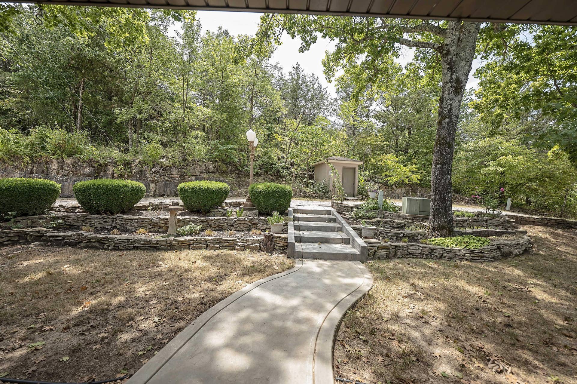Branson West, MO 65737 2193 Stoneridge Center Rd (95)