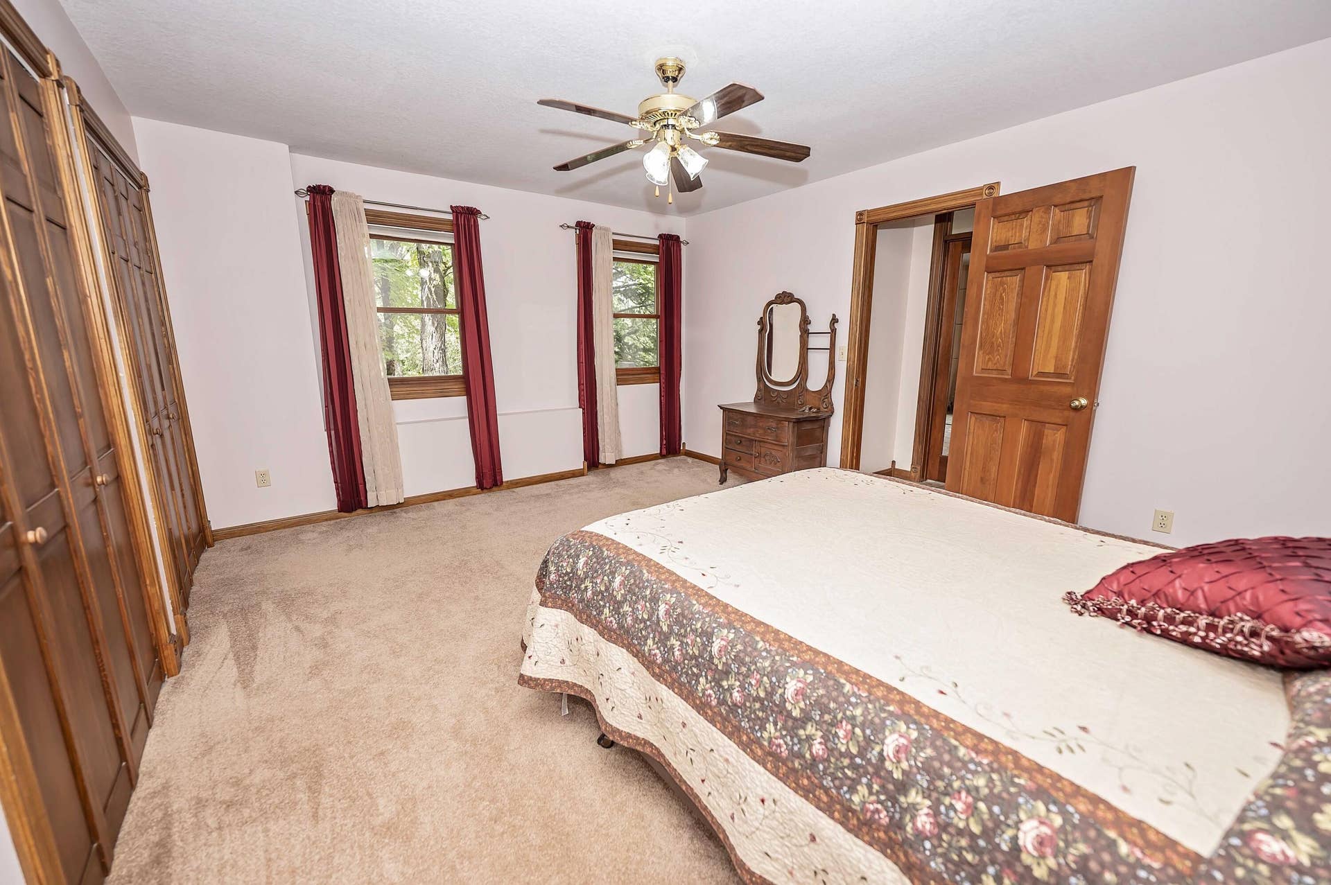 Branson West, MO 65737 2193 Stoneridge Center Rd (59)