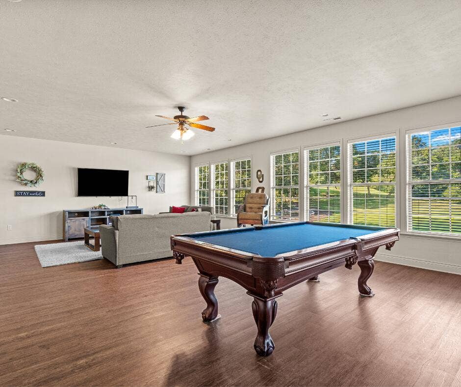 Basement - Pool Table