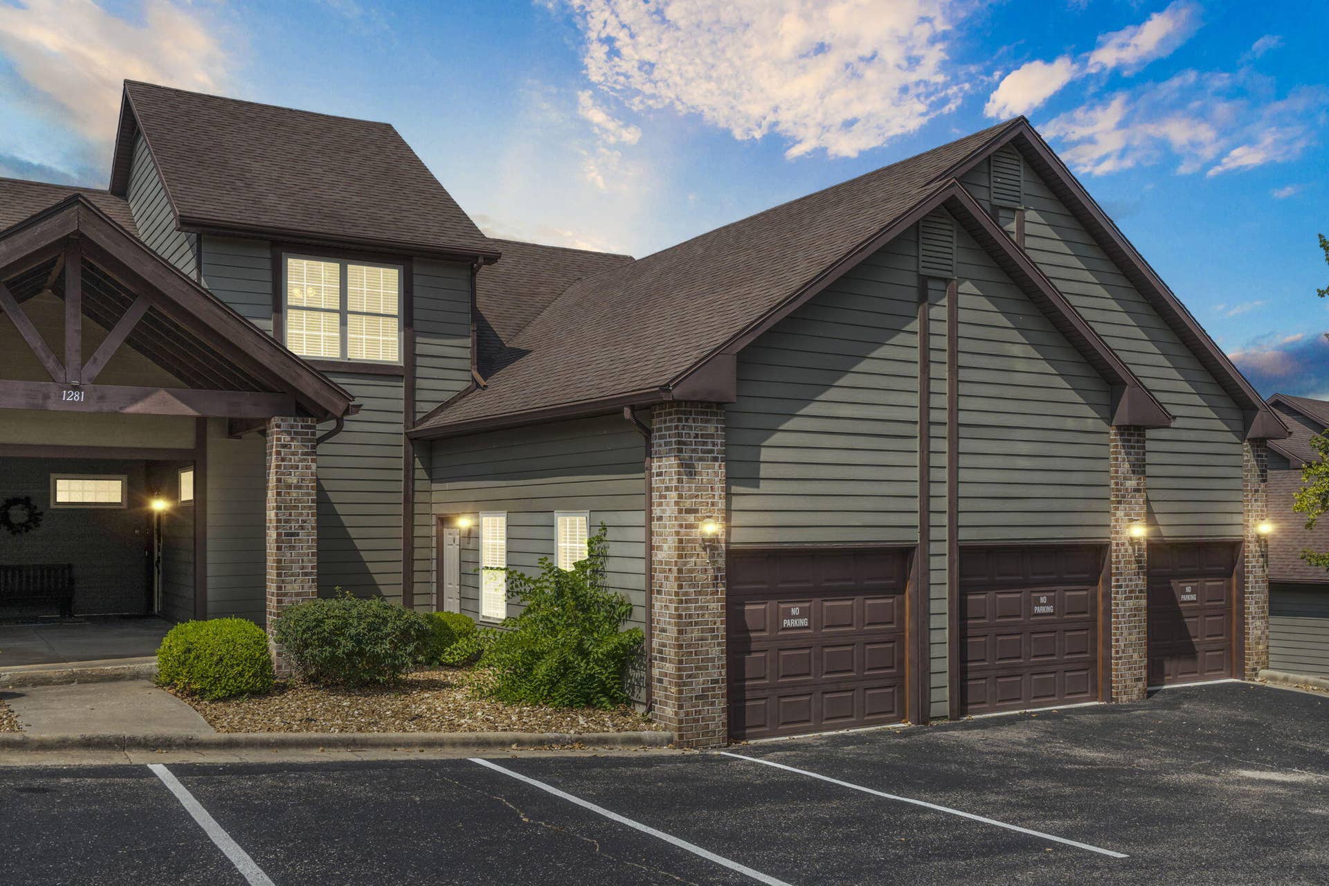1281 Golf Drive Unit 2