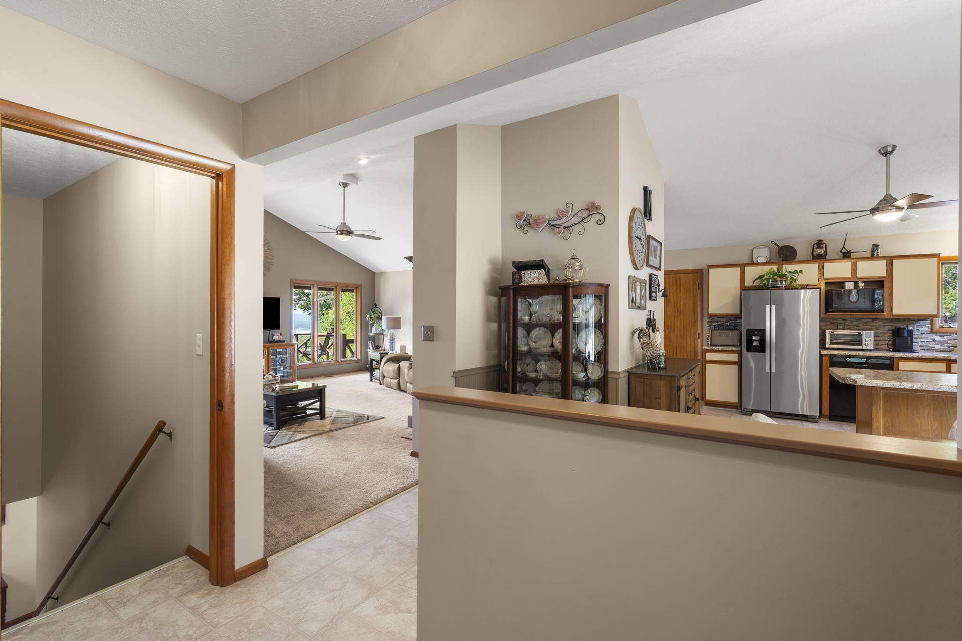 42-Golfcrest-Cir-Spacious-Living