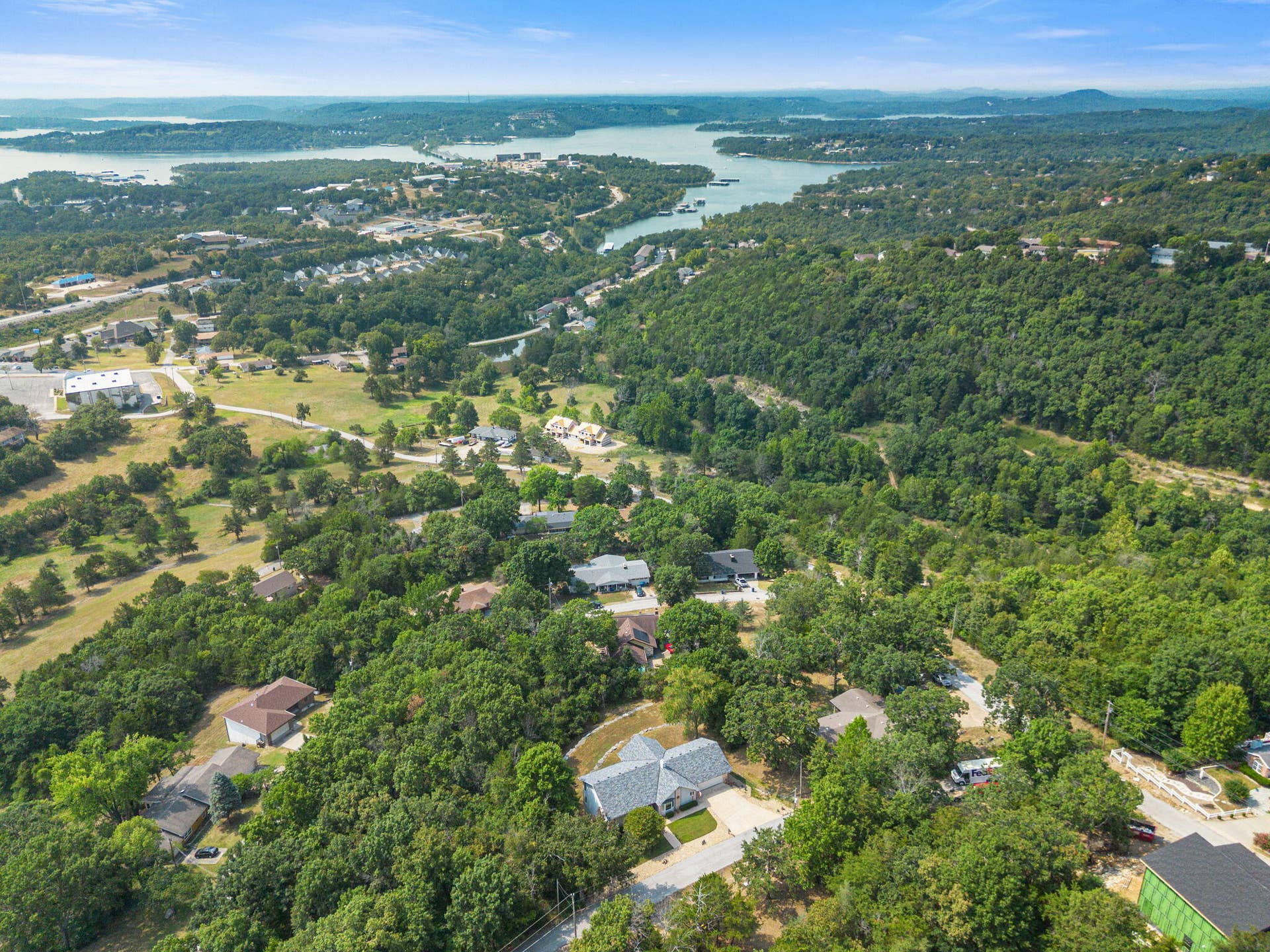 42-Golfcrest-Cir-Lake-Close-Living