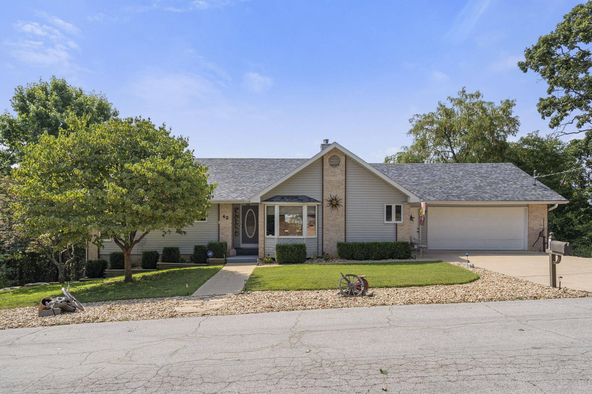 42-Golfcrest-Cir-Lake-Life-Awaits