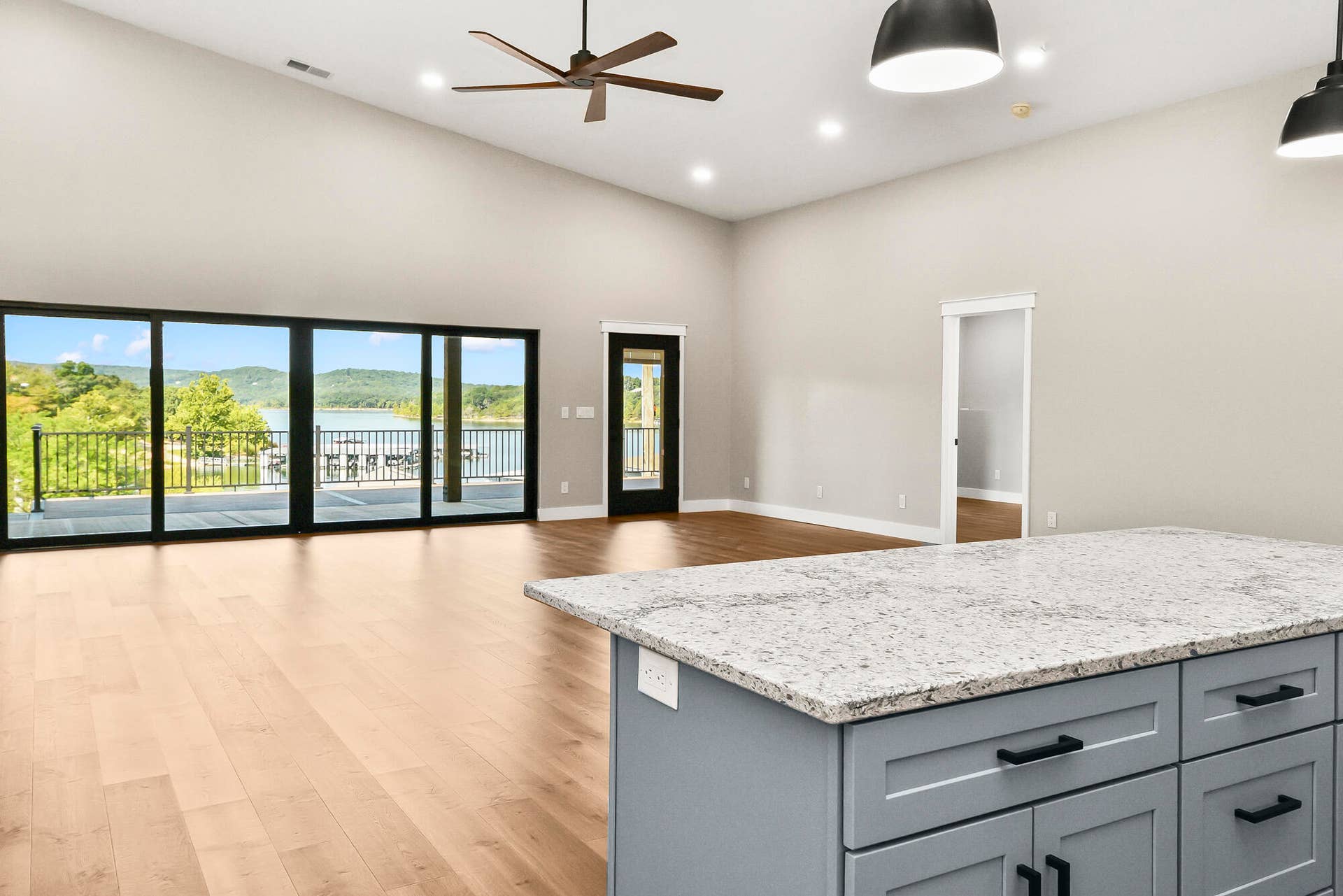 140 Fishermans Tale Lane, Reeds Spring, MO 65737 15 (3)