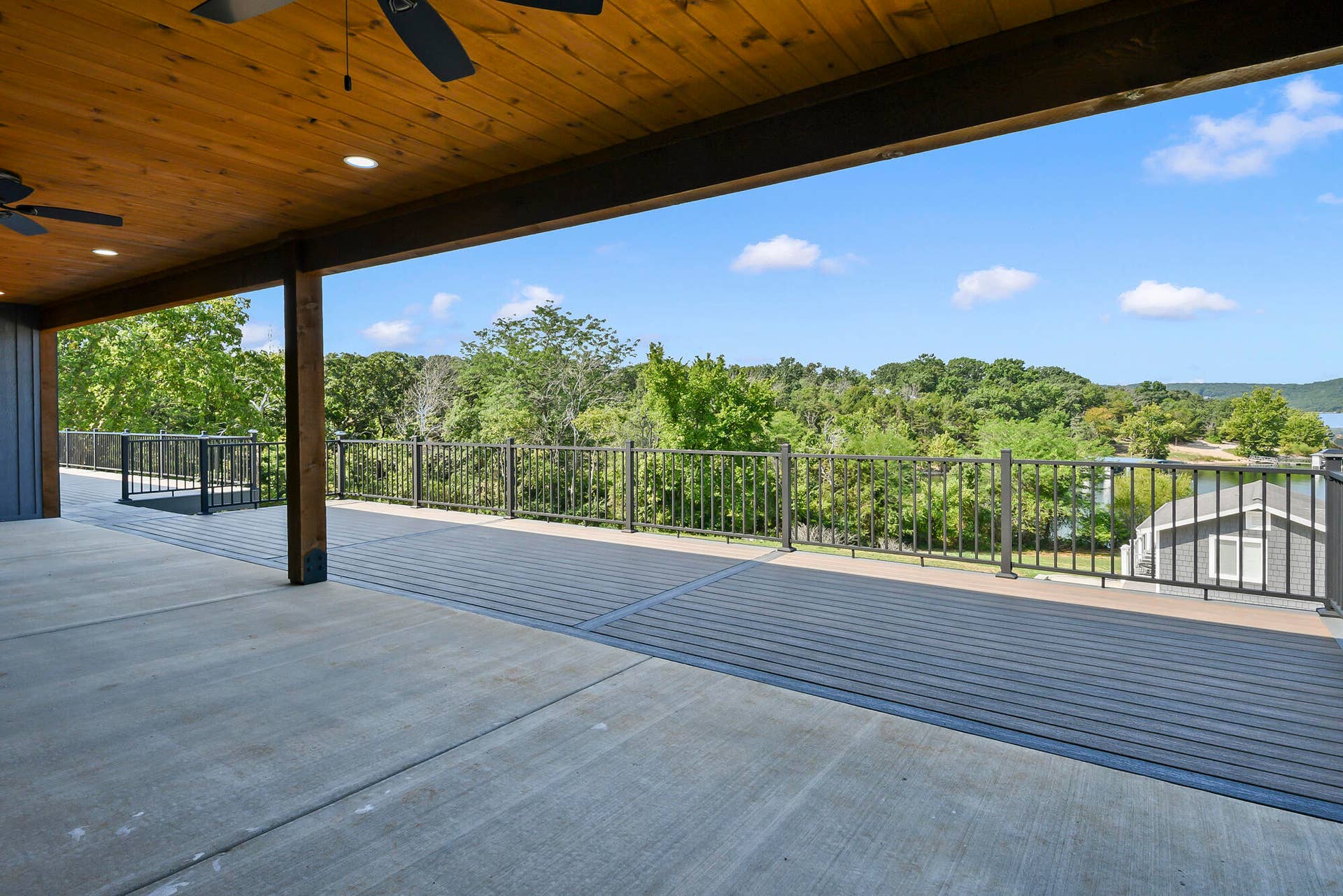 140 Fishermans Tale Lane, Reeds Spring, MO 65737 07 (2)