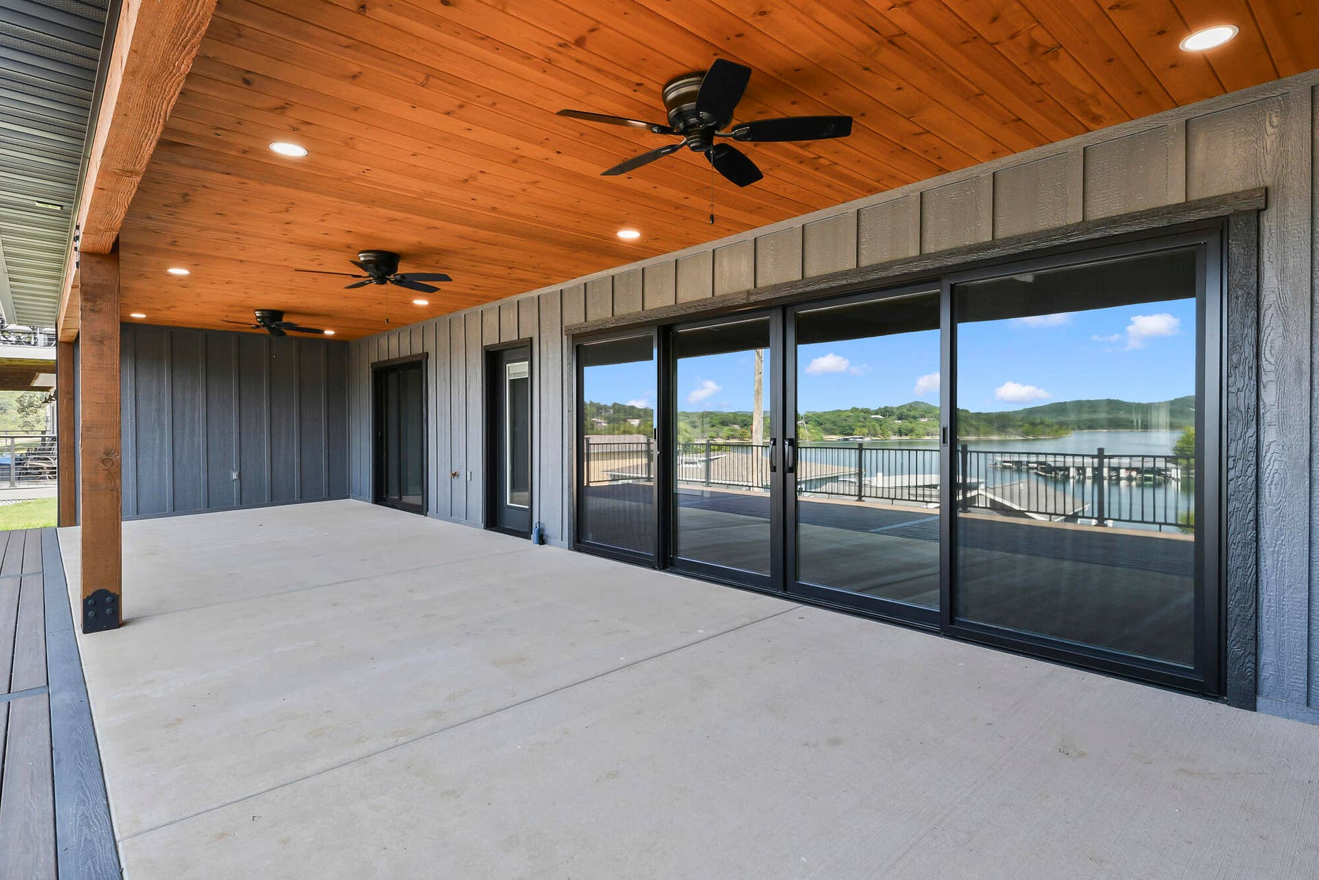 140 Fishermans Tale Lane, Reeds Spring, MO 65737 09 (4)