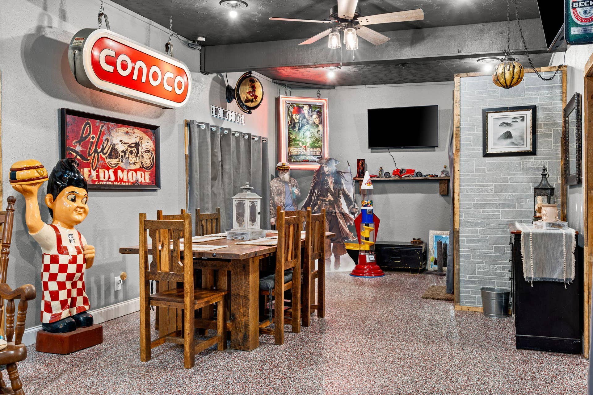 85 State Highway Oo, Reeds Spring, MO 65737 85-State-Hwy-OO-Commercial-Living