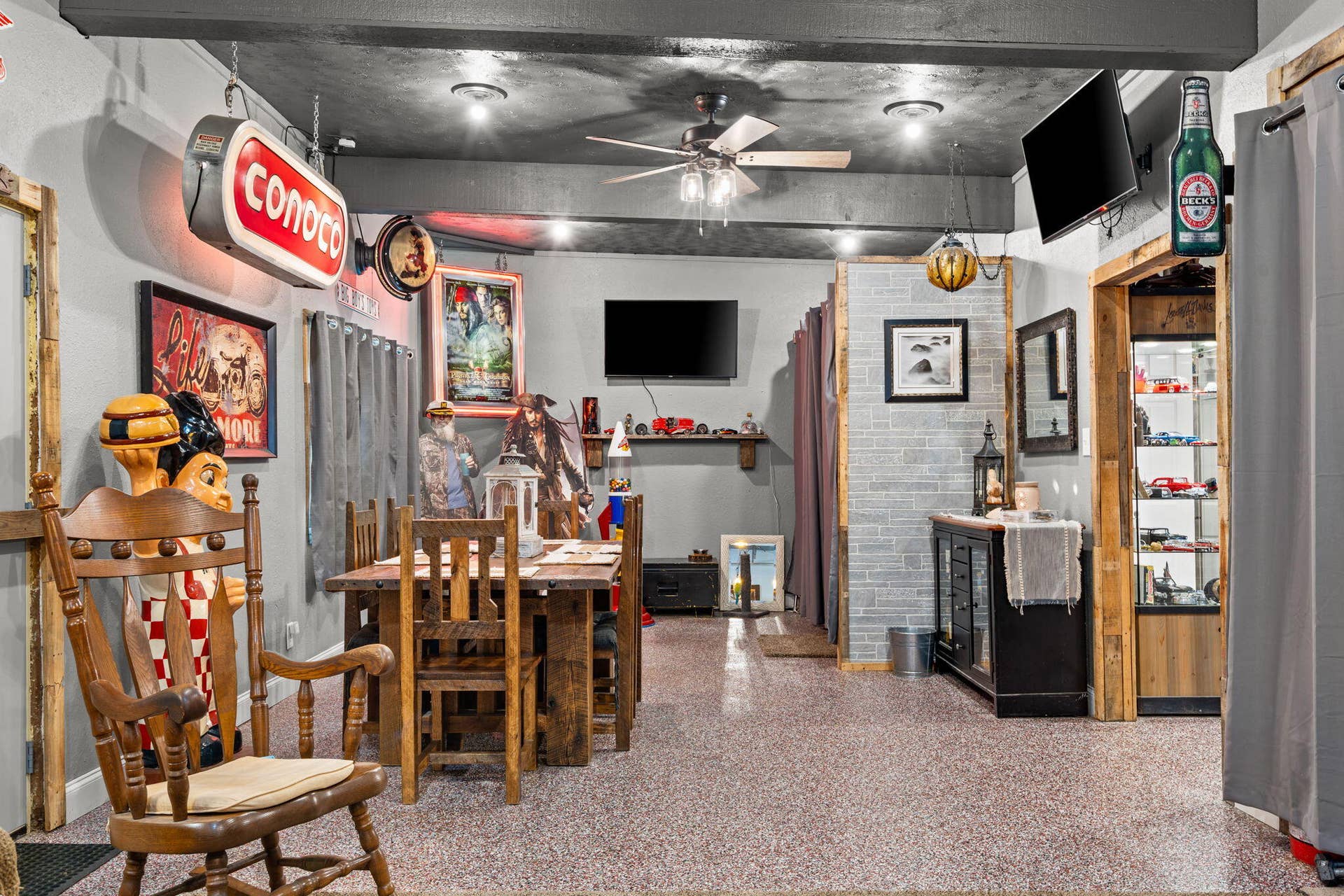 85 State Highway Oo, Reeds Spring, MO 65737 85-State-Hwy-OO-Commercial-Living