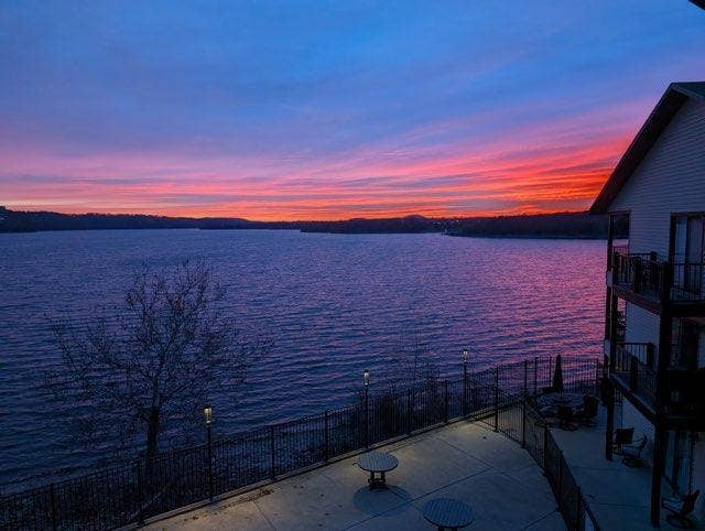 393 Anchors Point Lane, #470, Kimberling City, MO 65686 393-Anchors-Point-Lake-Daylight-Magic