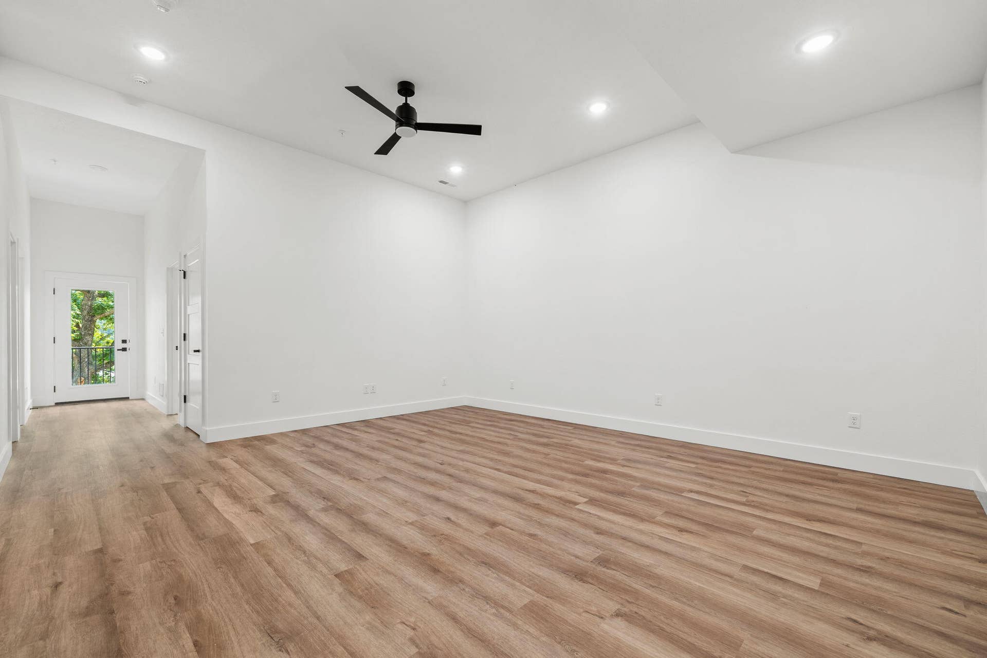 72 Beech Drive, #32, Reeds Spring, MO 65737 Similar Construction