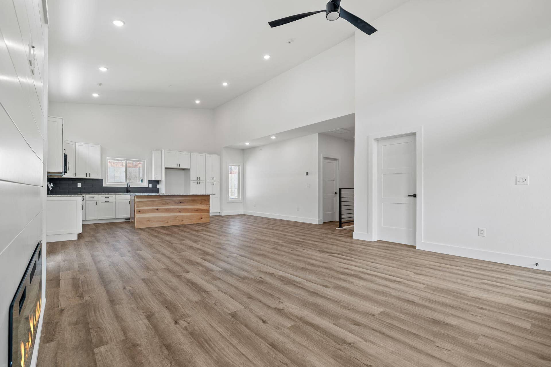 72 Beech Drive, #32, Reeds Spring, MO 65737 Similar Construction