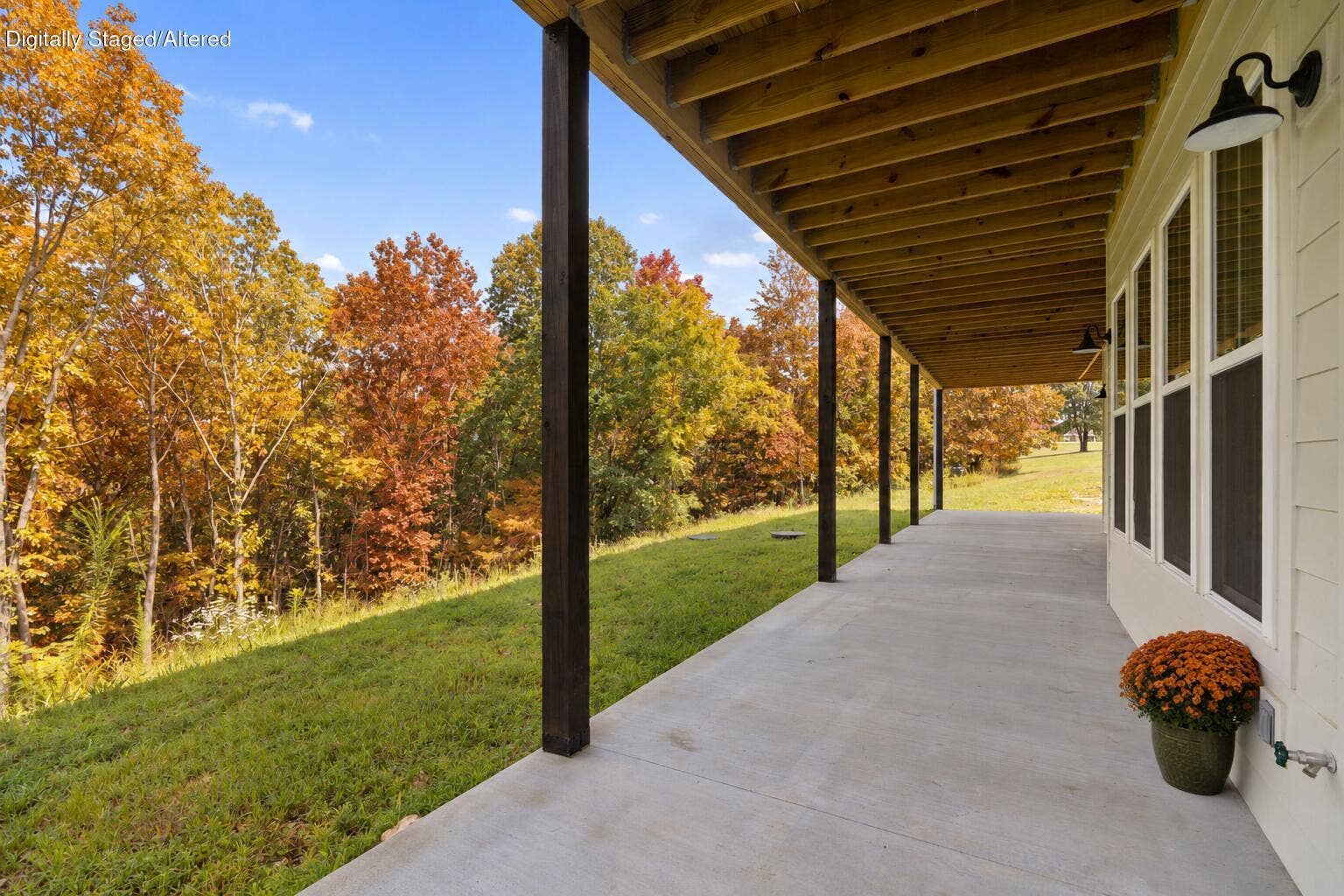 893-Hidden-Springs-Ln-High-End-View