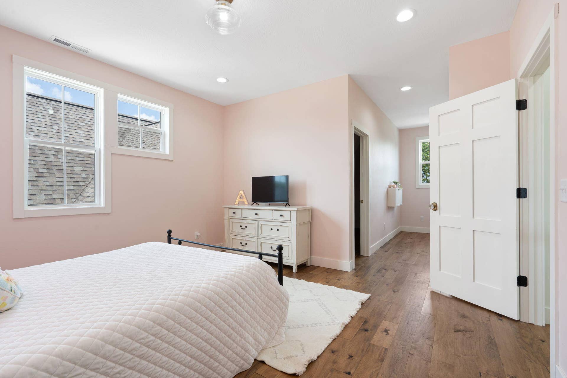 893-Hidden-Springs-Ln-Cozy-Haven