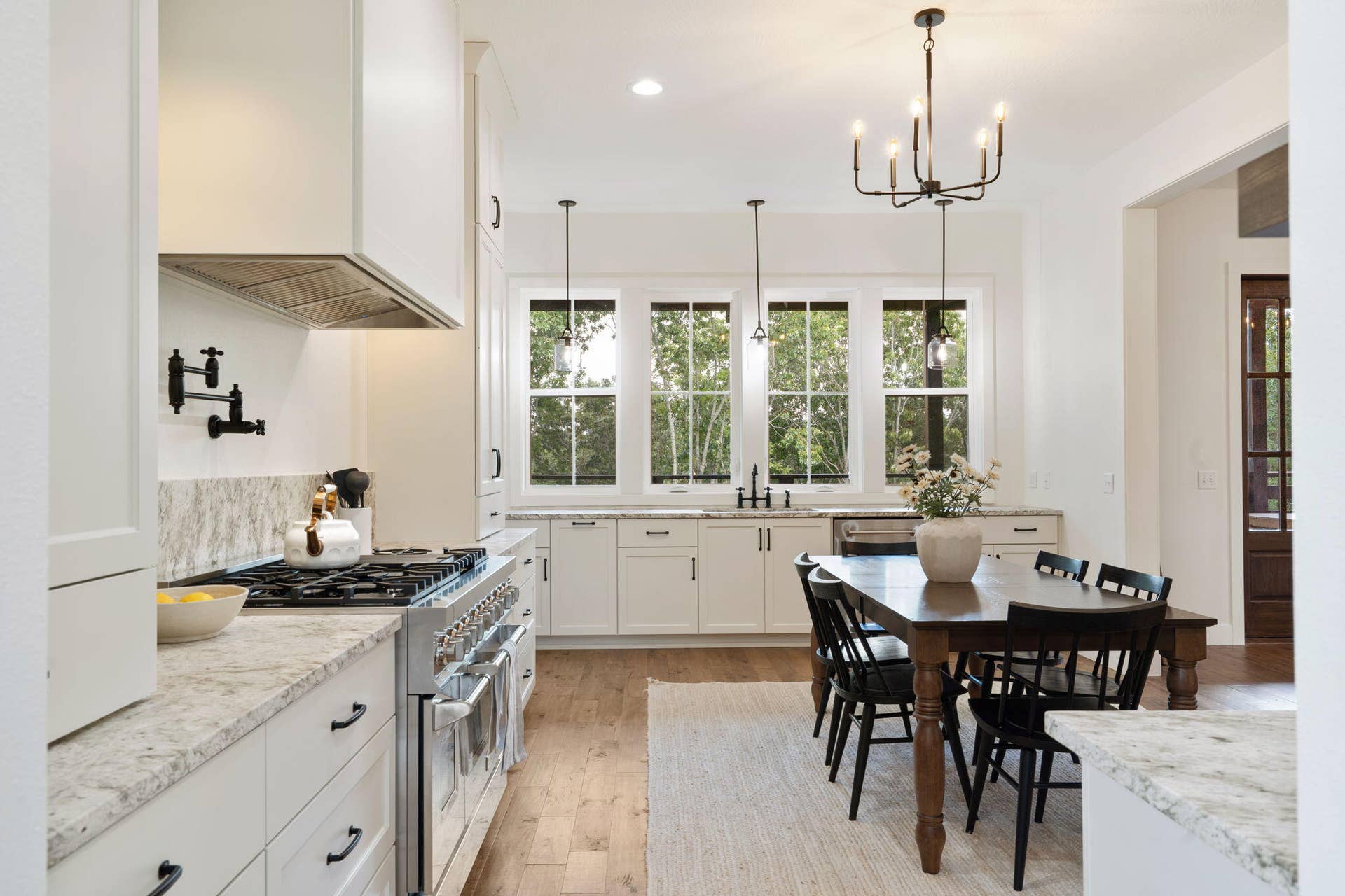 893-Hidden-Springs-Ln-Cooking-w-Views
