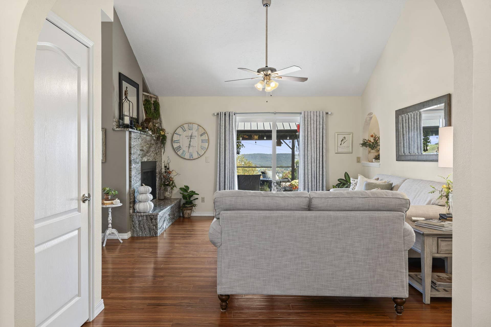 30 Hickory Drive, Kimberling City, MO 65686 30-Hickory-Dr-Lake-Close-Retreat