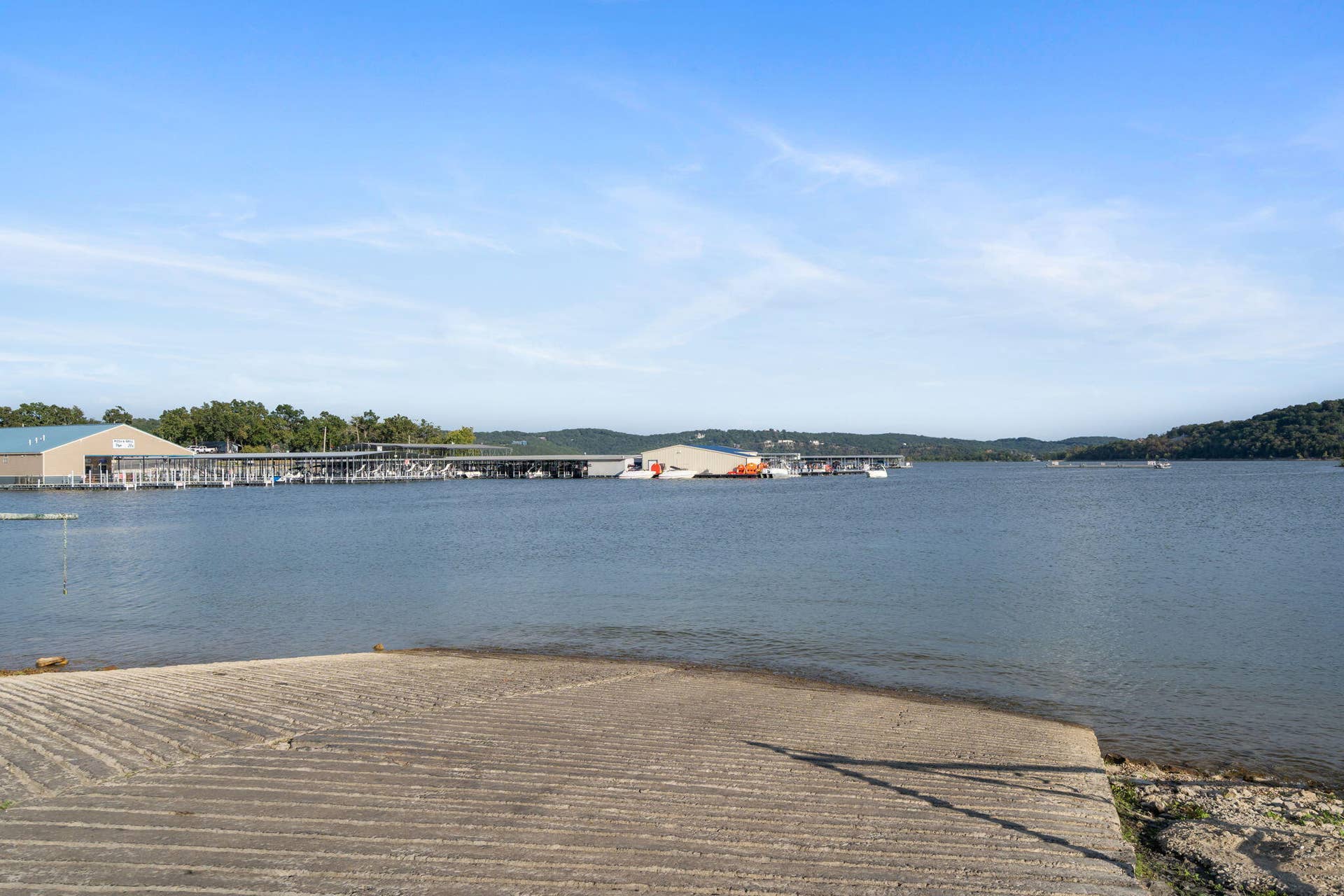 30 Hickory Drive, Kimberling City, MO 65686 Port of Kimberling Marina!