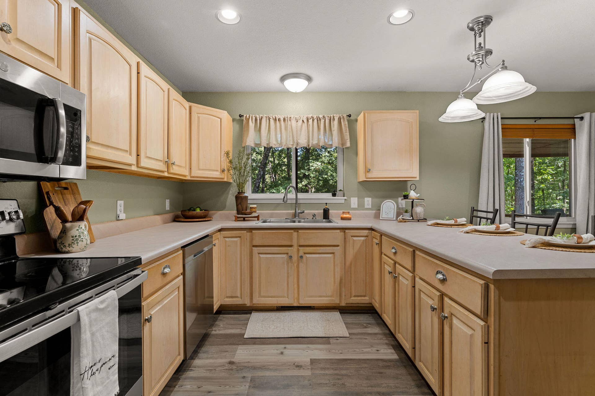 71 Queensberry Drive, Branson West, MO 65737 Kitchen