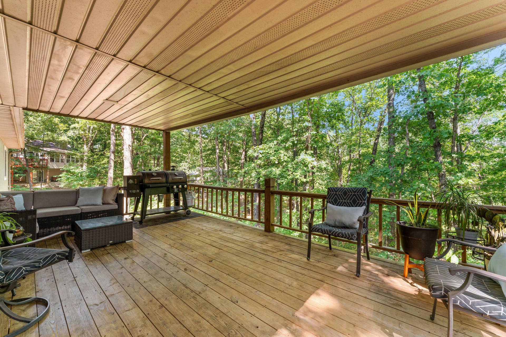 71 Queensberry Drive, Branson West, MO 65737 Back Deck