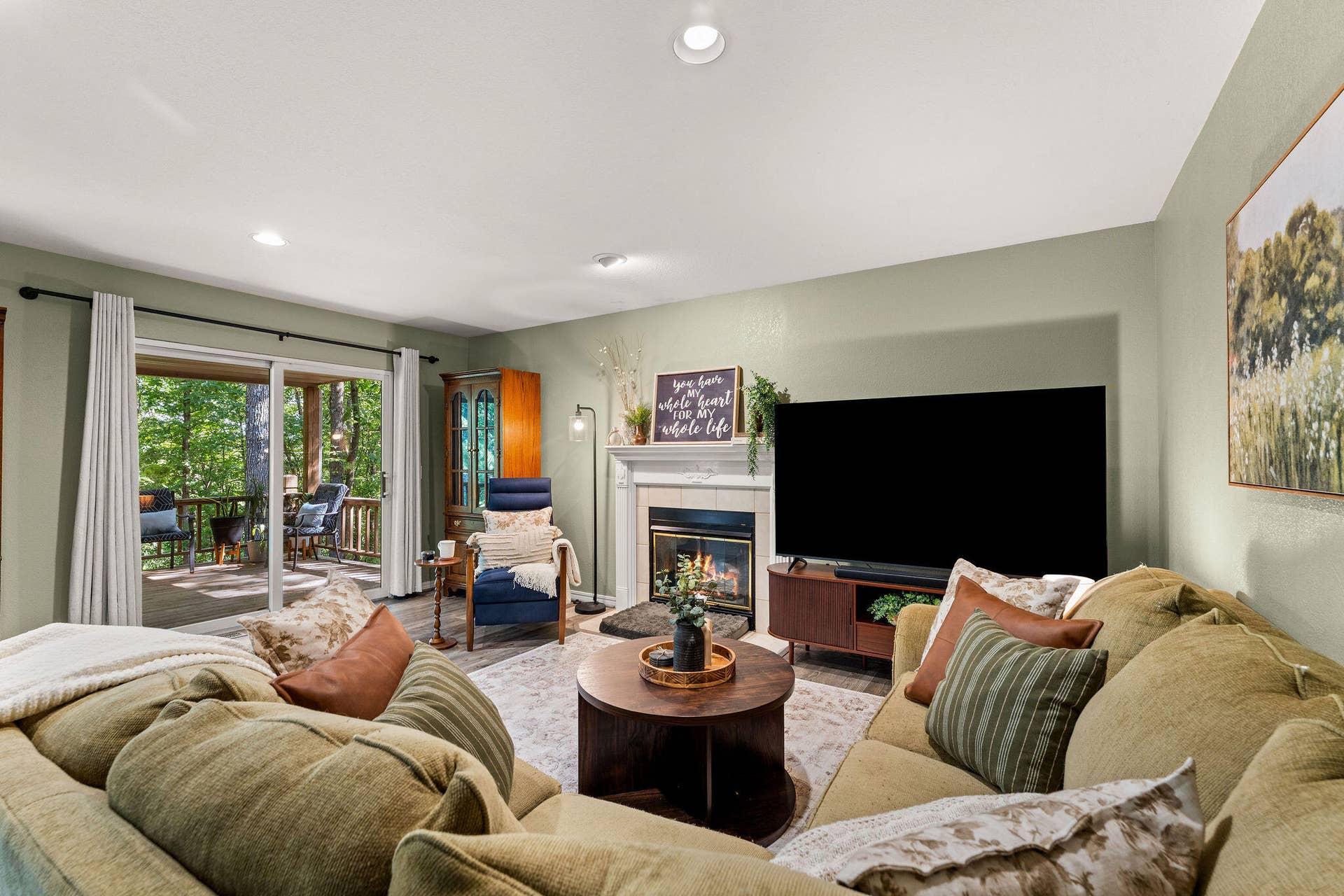 71 Queensberry Drive, Branson West, MO 65737 Living Room